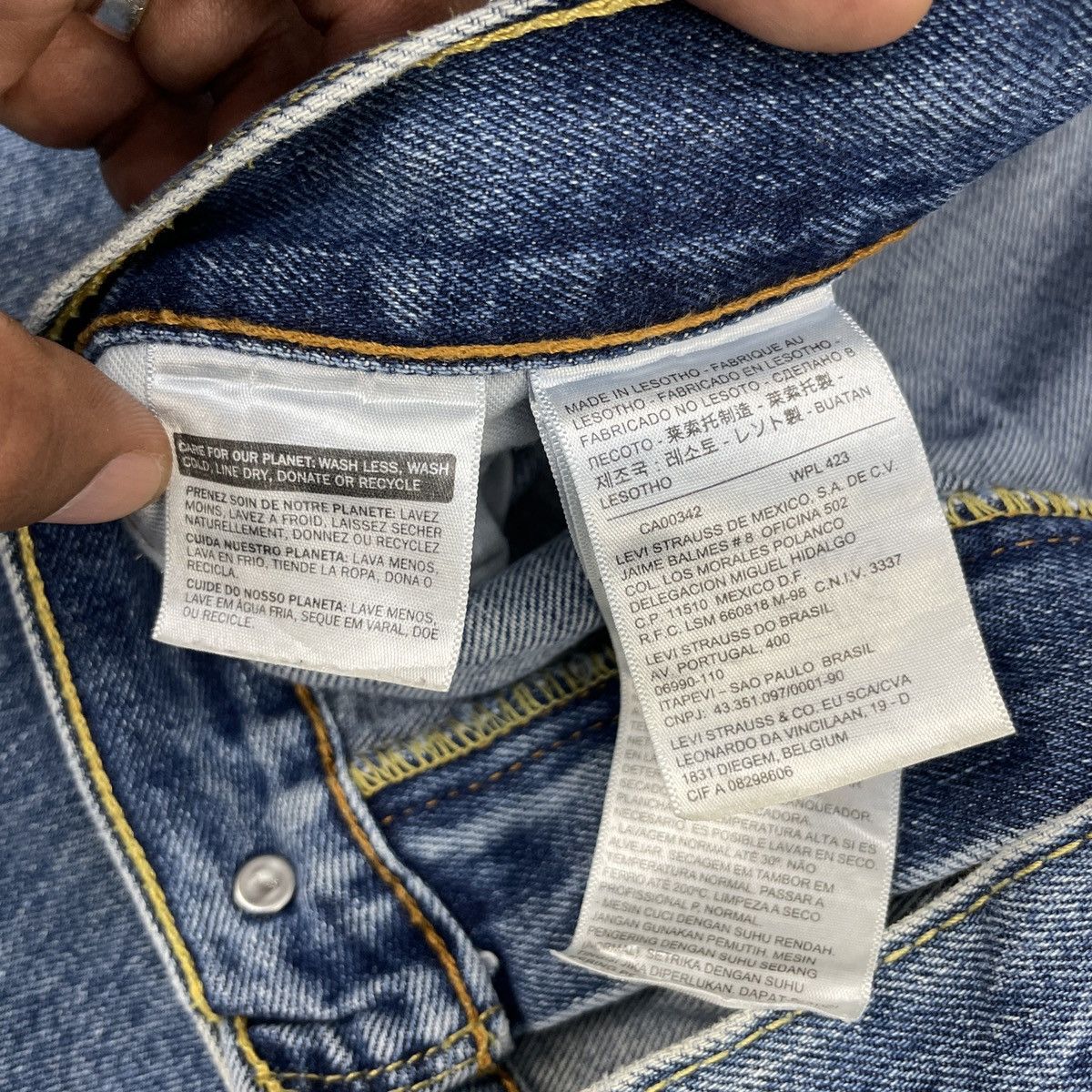 Levi's × Vintage Vintage Levi's 550 Faded Blue Jeans -wc081 Size US 39 - 5 Thumbnail