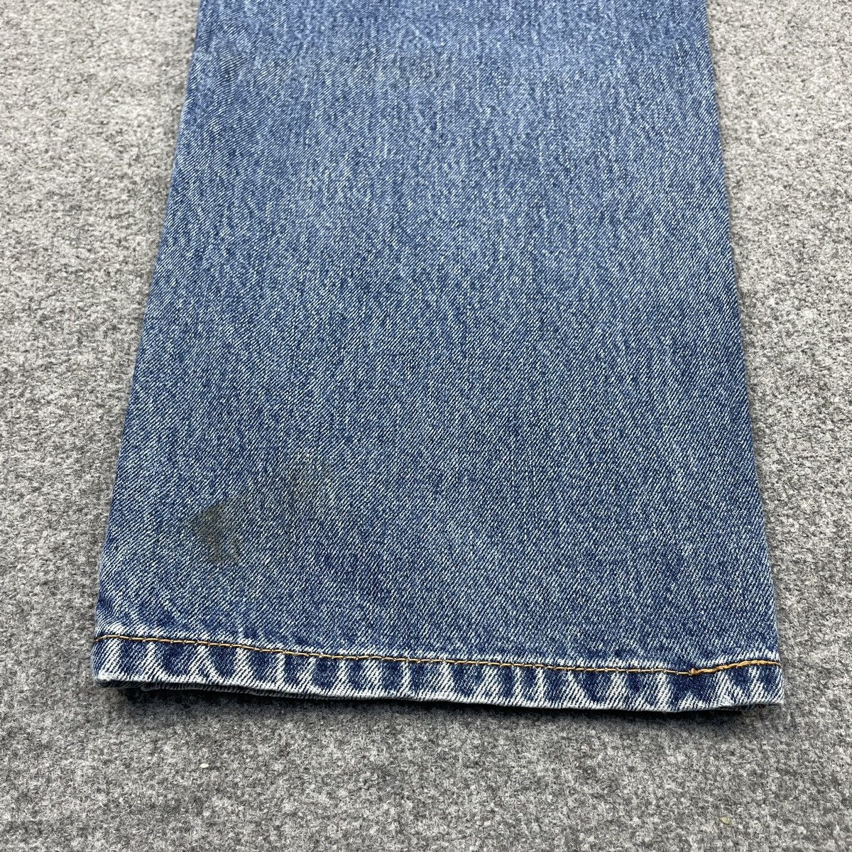 Levi's × Vintage Vintage Levi's 550 Faded Blue Jeans -wc081 Size US 39 - 8 Thumbnail