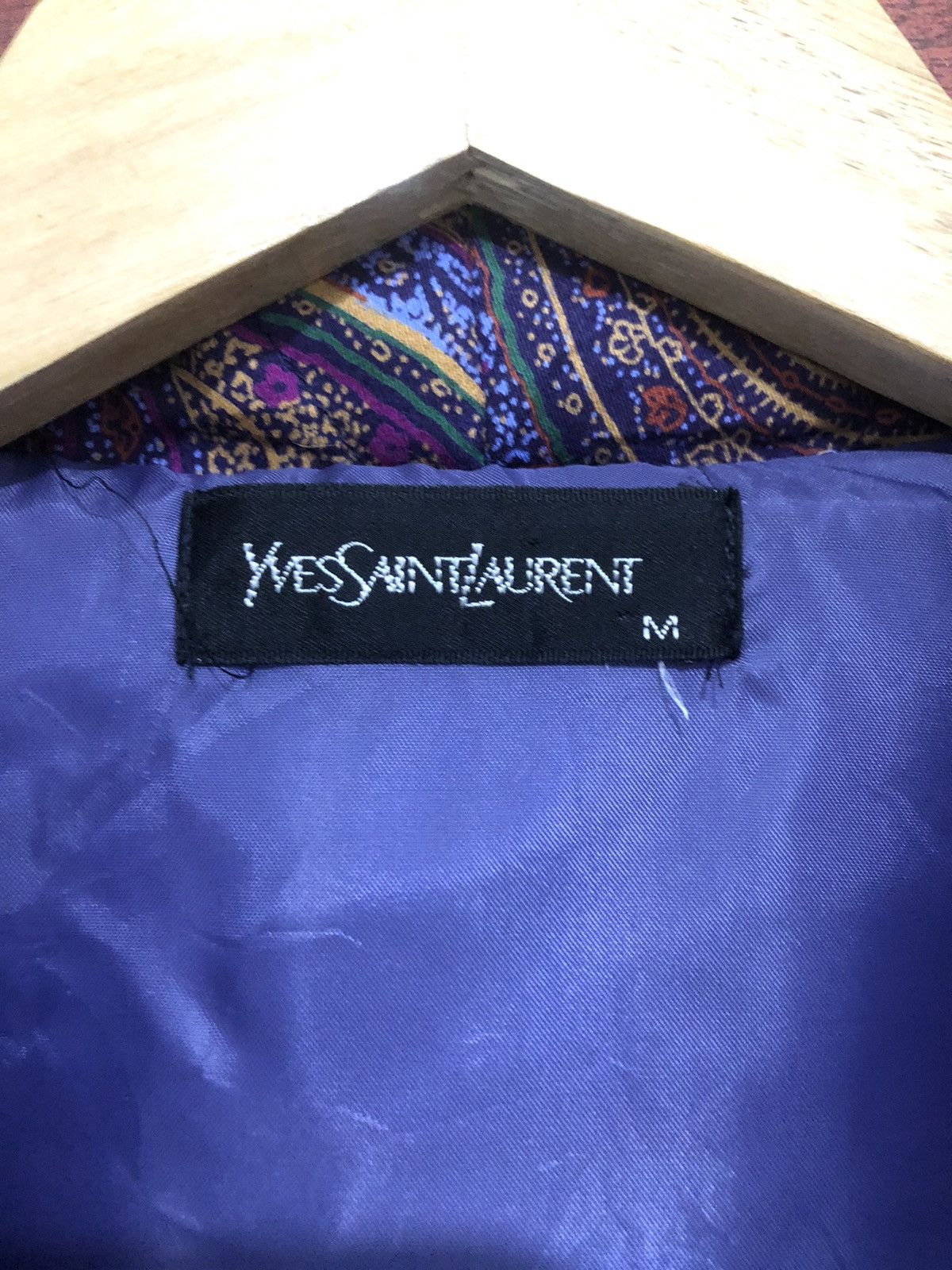 Yves Saint Laurent Yves Saint Laurent Paisley Quilted Buttonless Cardigan Size US M / EU 48-50 / 2 - 9 Thumbnail