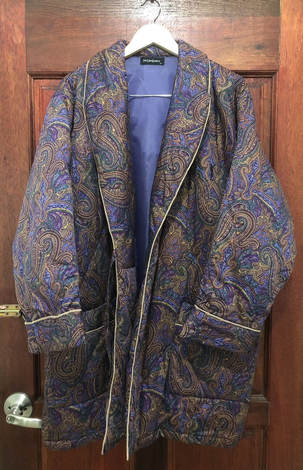 Yves Saint Laurent Yves Saint Laurent Paisley Quilted Buttonless Cardigan Size US M / EU 48-50 / 2 - 1 Thumbnail