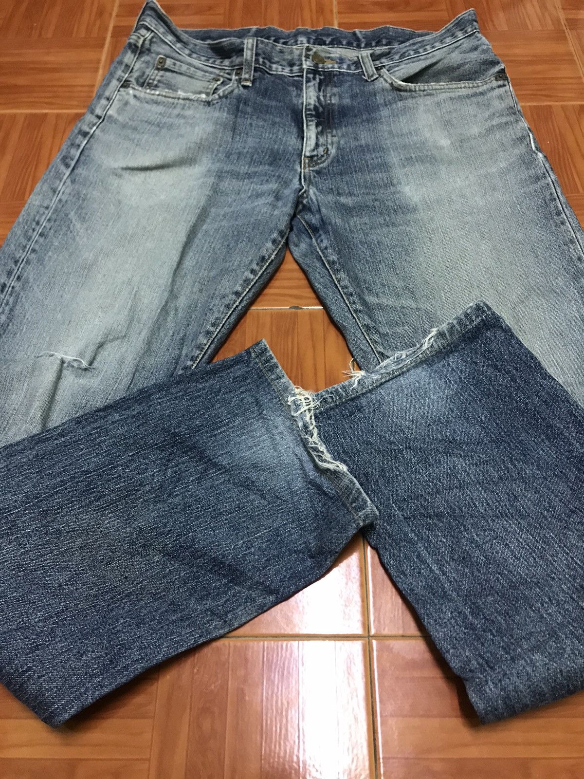 Uniqlo Vintage Uniqlo distressed denim jeans very rare Size US 36 / EU 52 - 8 Thumbnail