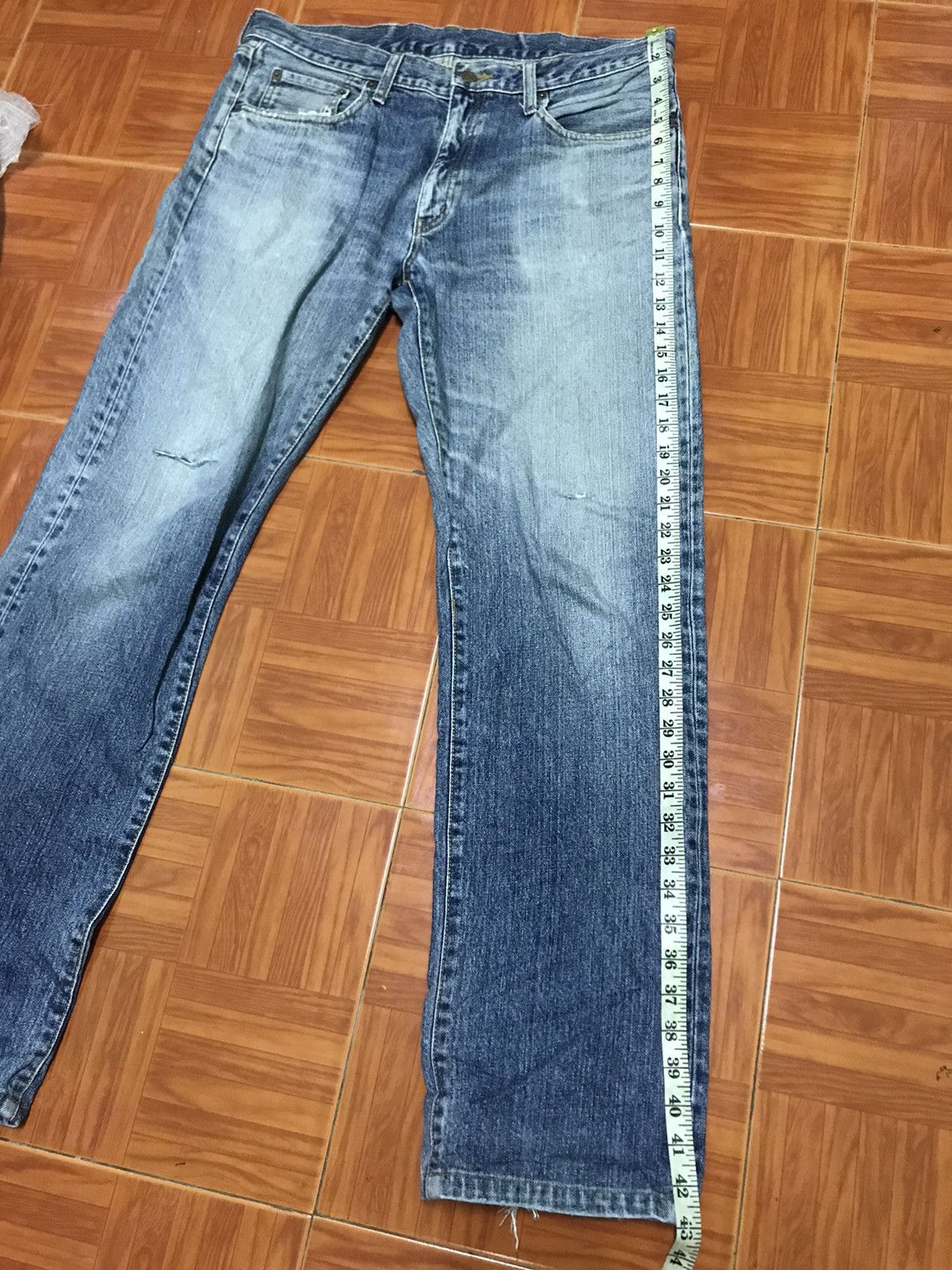 Uniqlo Vintage Uniqlo distressed denim jeans very rare Size US 36 / EU 52 - 14 Thumbnail
