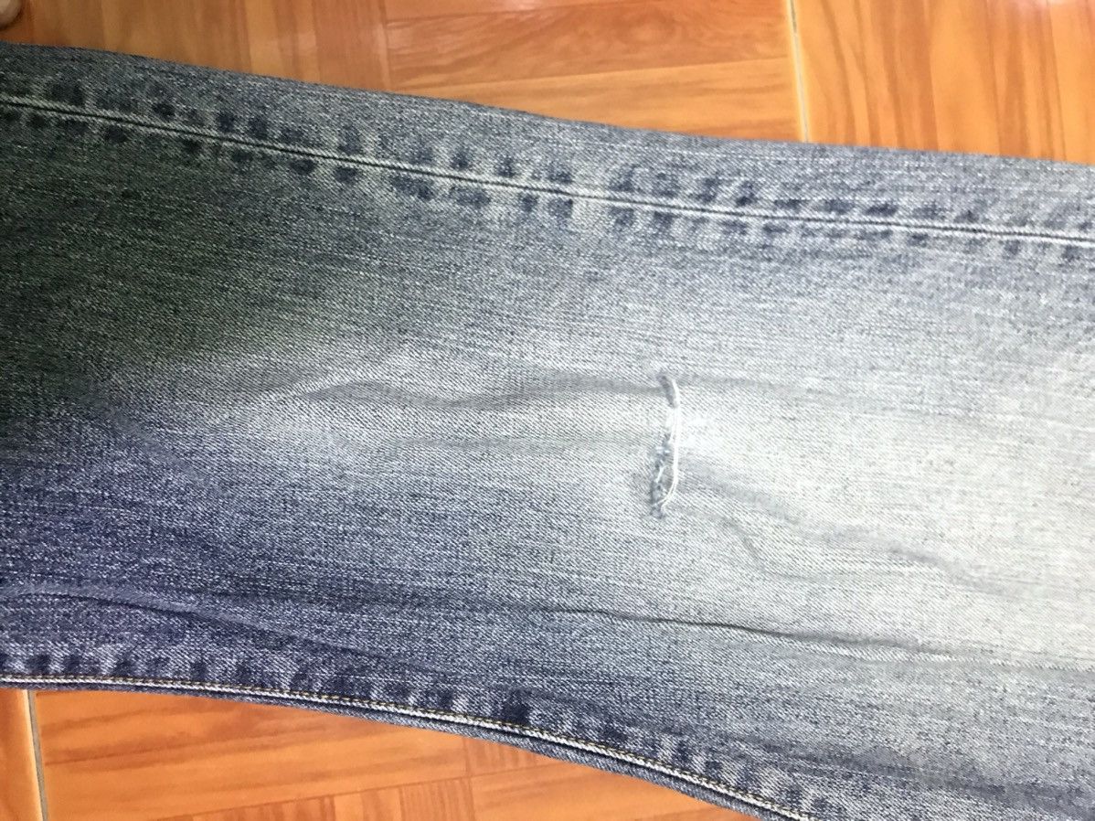 Uniqlo Vintage Uniqlo distressed denim jeans very rare Size US 36 / EU 52 - 7 Thumbnail