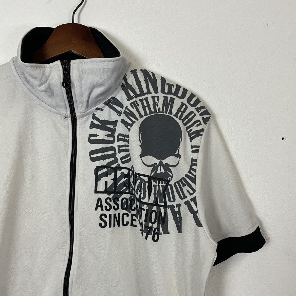 Japanese Brand Vintage Skulss Big Logo Sweater Size US M / EU 48-50 / 2 - 8 Thumbnail