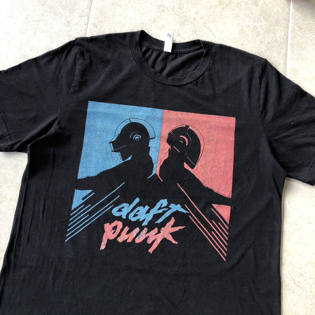 Band Tees Vintage Daft Punk Tour T Shirt Size US L / EU 52-54 / 3 - 1 Thumbnail