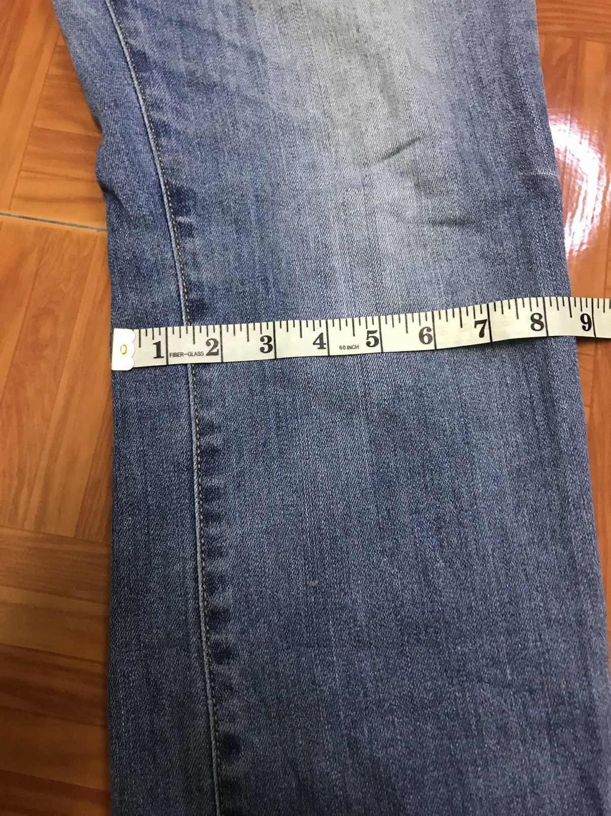 Uniqlo “Men’s Distressed Blue Straight-Leg Jeans – Vintage Wash” Size US 36 / EU 52 - 11 Thumbnail
