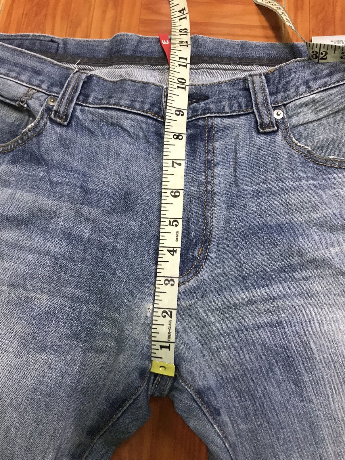 Uniqlo “Men’s Distressed Blue Straight-Leg Jeans – Vintage Wash” Size US 36 / EU 52 - 7 Thumbnail