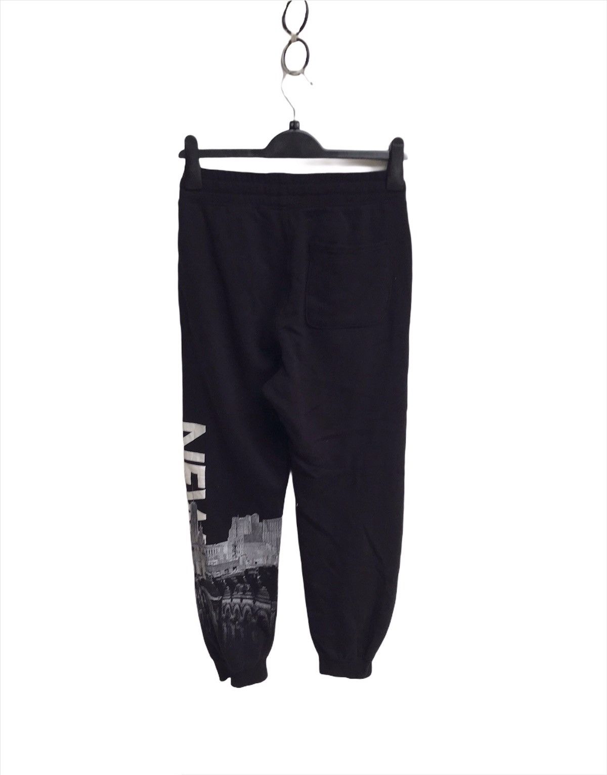 H&M 🔥H&M New Yorks Logo Joggerpants Size US 26 / EU 42 - 2 Thumbnail