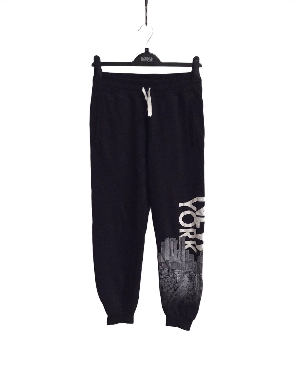 image of H&M New Yorks Logo Joggerpants in Black, Men's (Size 26)