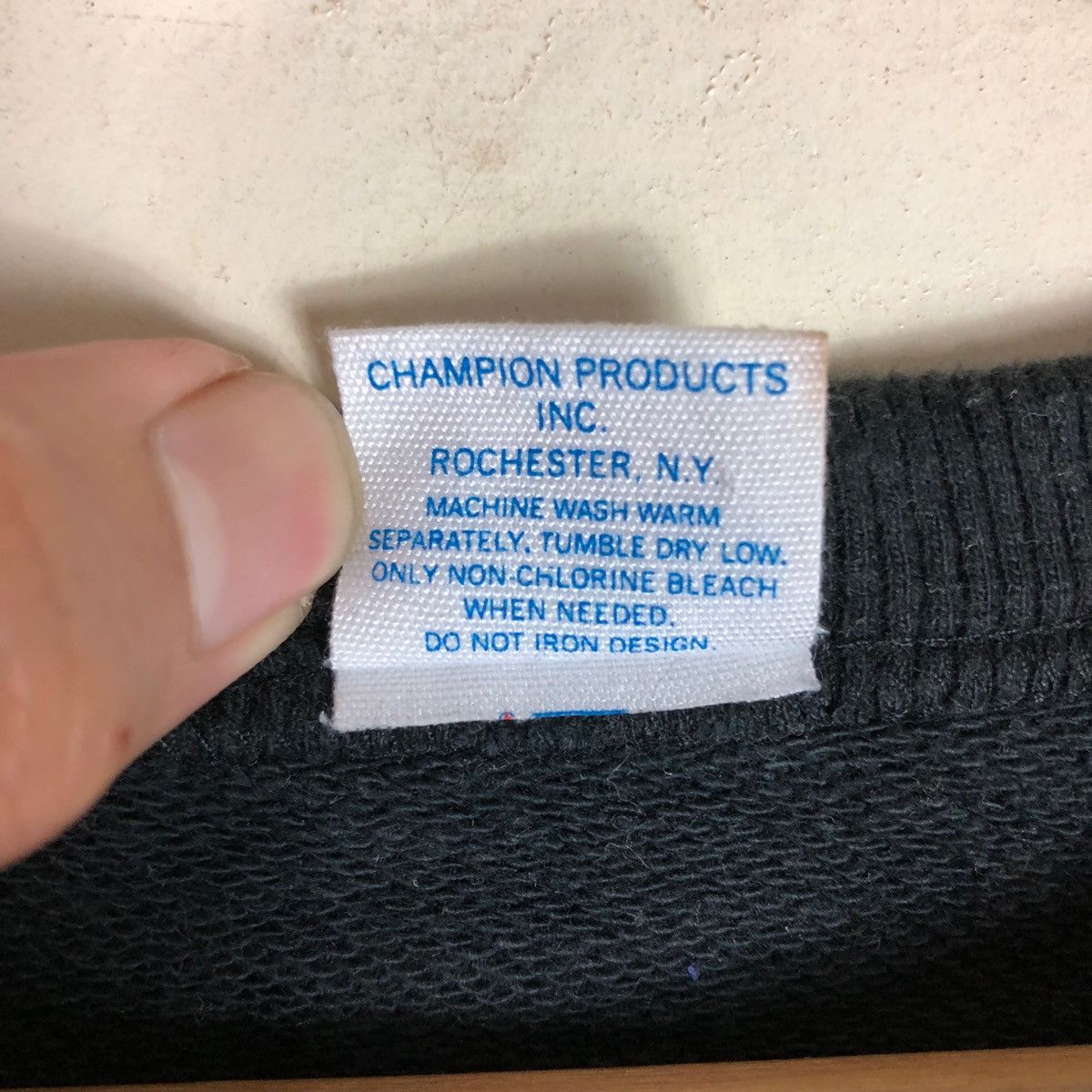 Champion VINTAGE CHAMPION SWEATSHIRT Size US L / EU 52-54 / 3 - 7 Thumbnail