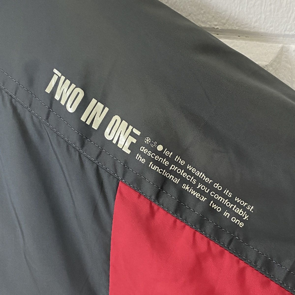 Descente 🔥LAST PRICE🔥 Descente Two In One Skiwear Jacket Size US M / EU 48-50 / 2 - 15 Thumbnail