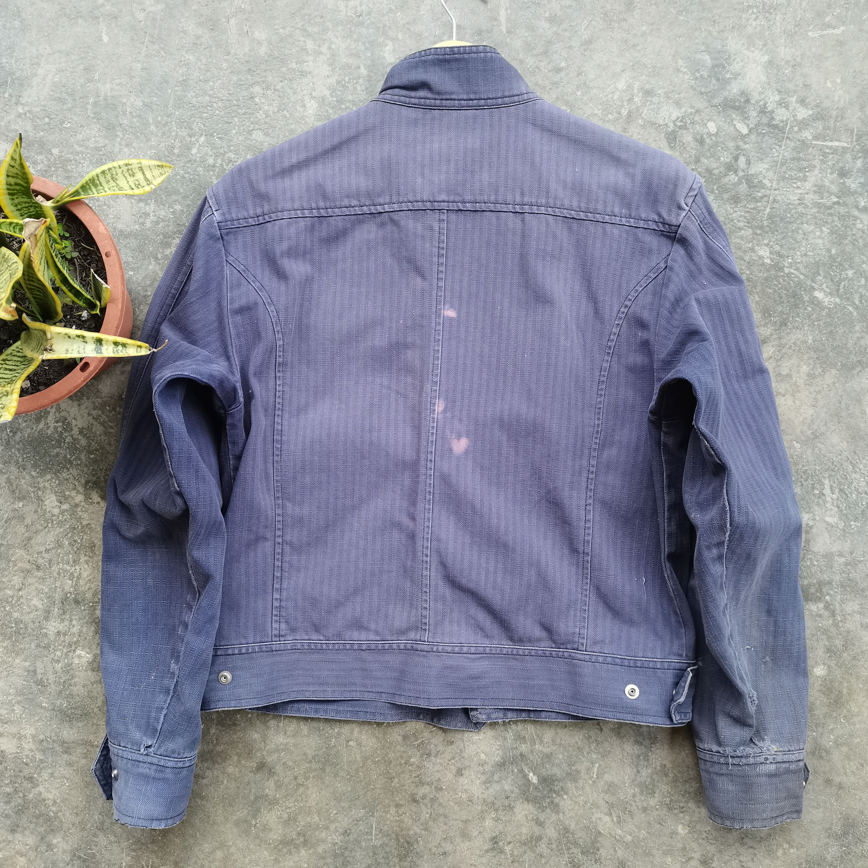 Japanese Brand Vintage TORAICHI Distress Faded Trucker Jacket Size US L / EU 52-54 / 3 - 7 Thumbnail