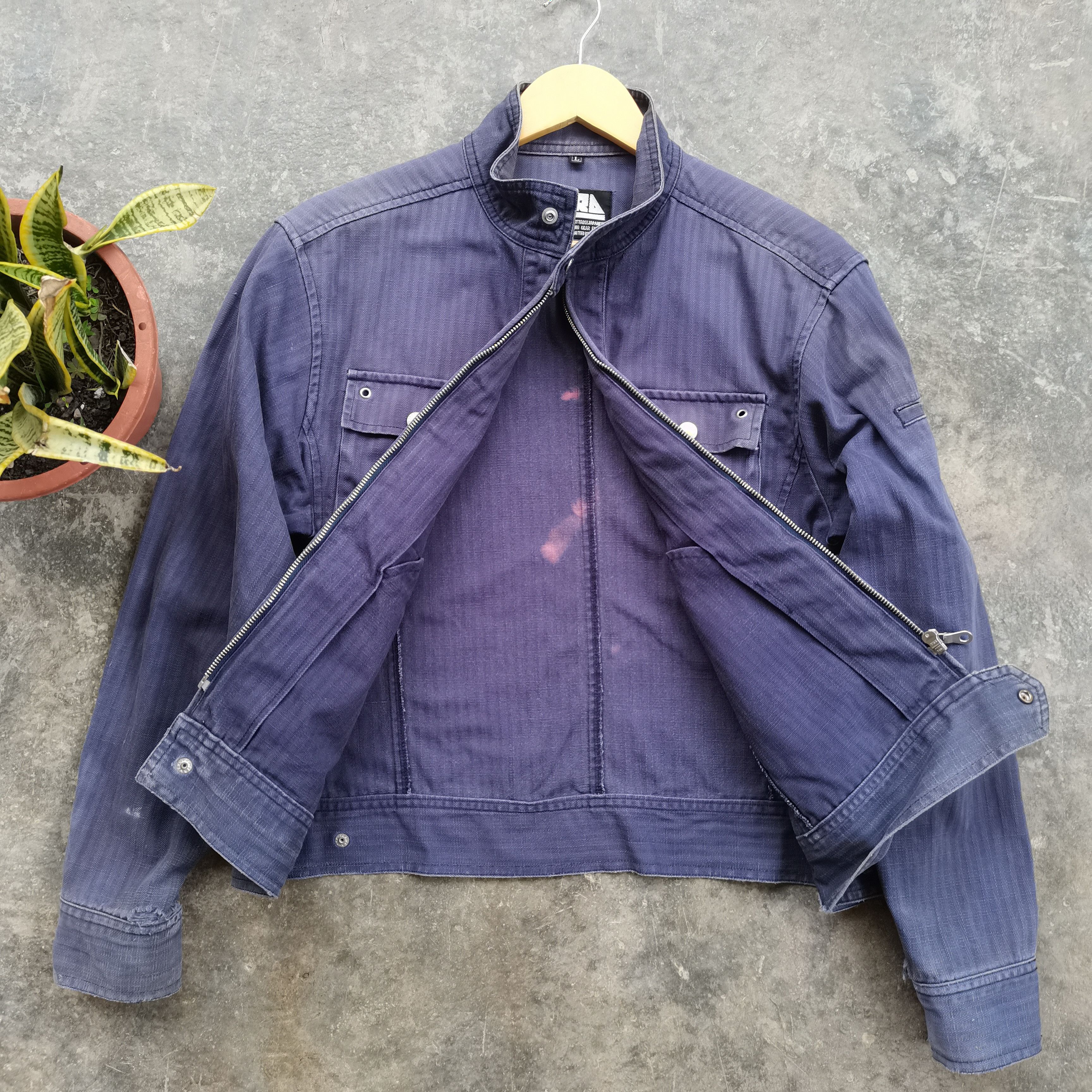 Japanese Brand Vintage TORAICHI Distress Faded Trucker Jacket Size US L / EU 52-54 / 3 - 4 Thumbnail