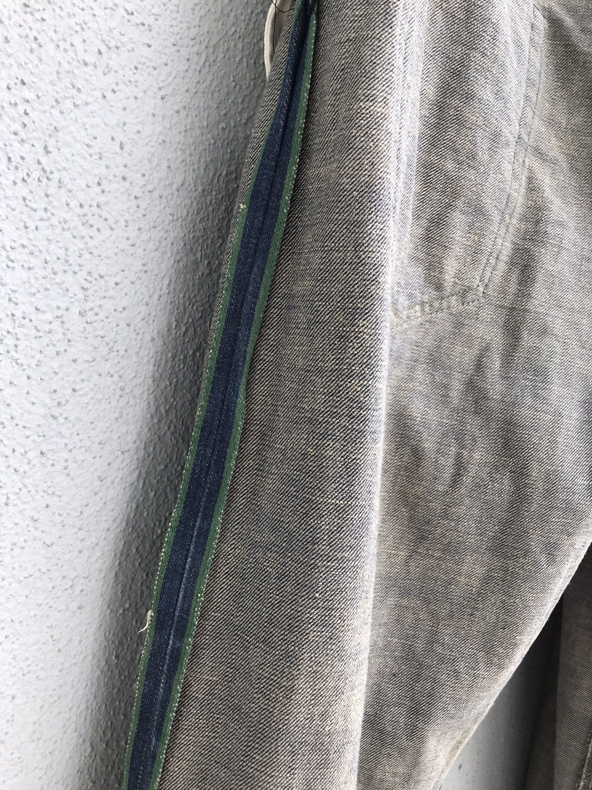 Japanese Brand Rare Mad Heltic Jun Takahashi Distressed Selvedge Jeans Size US 33 - 13 Thumbnail
