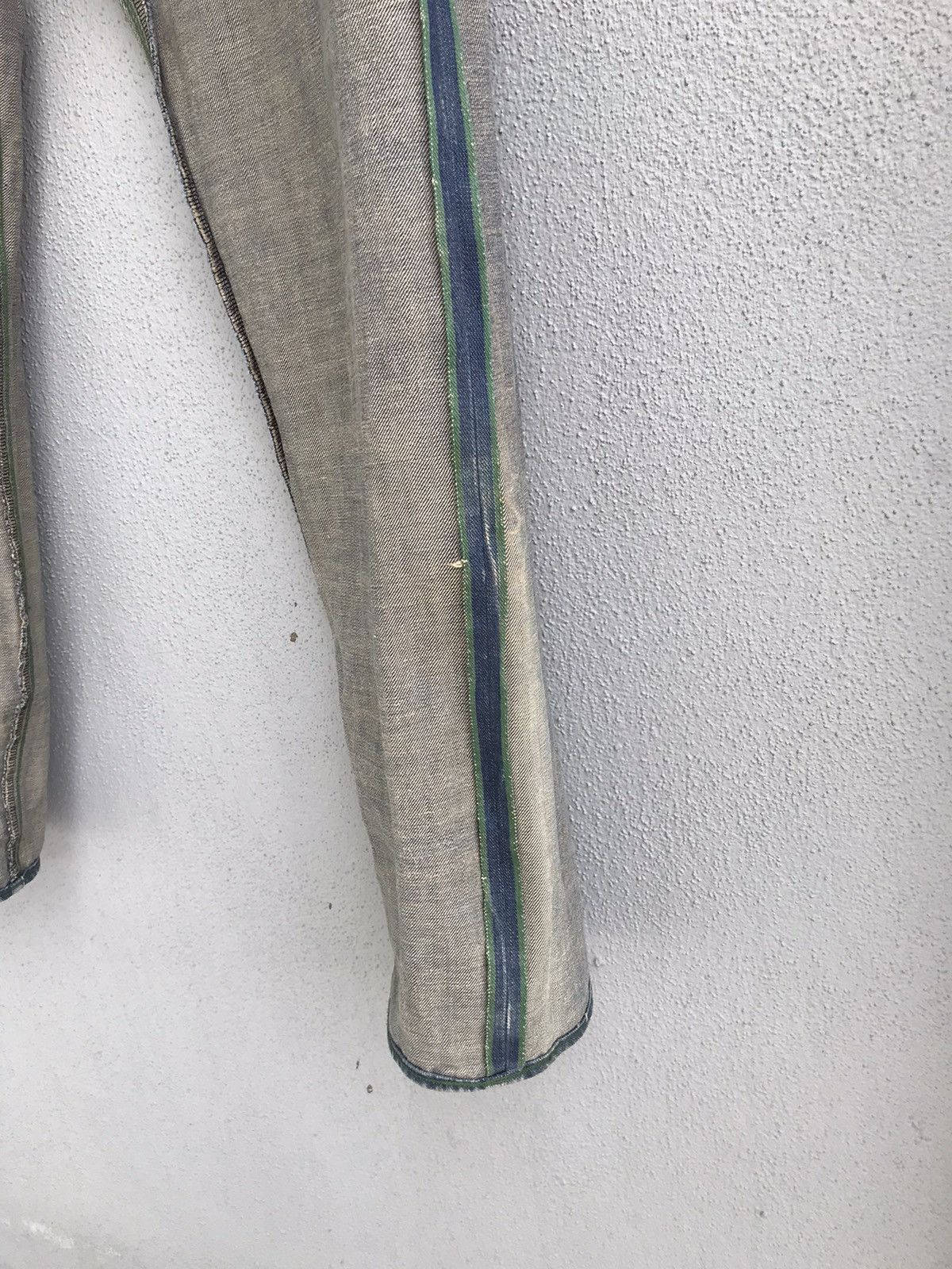 Japanese Brand Rare Mad Heltic Jun Takahashi Distressed Selvedge Jeans Size US 33 - 8 Thumbnail