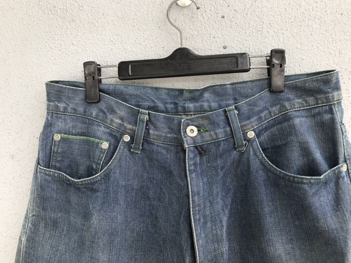 Japanese Brand Rare Mad Heltic Jun Takahashi Distressed Selvedge Jeans Size US 33 - 5 Thumbnail