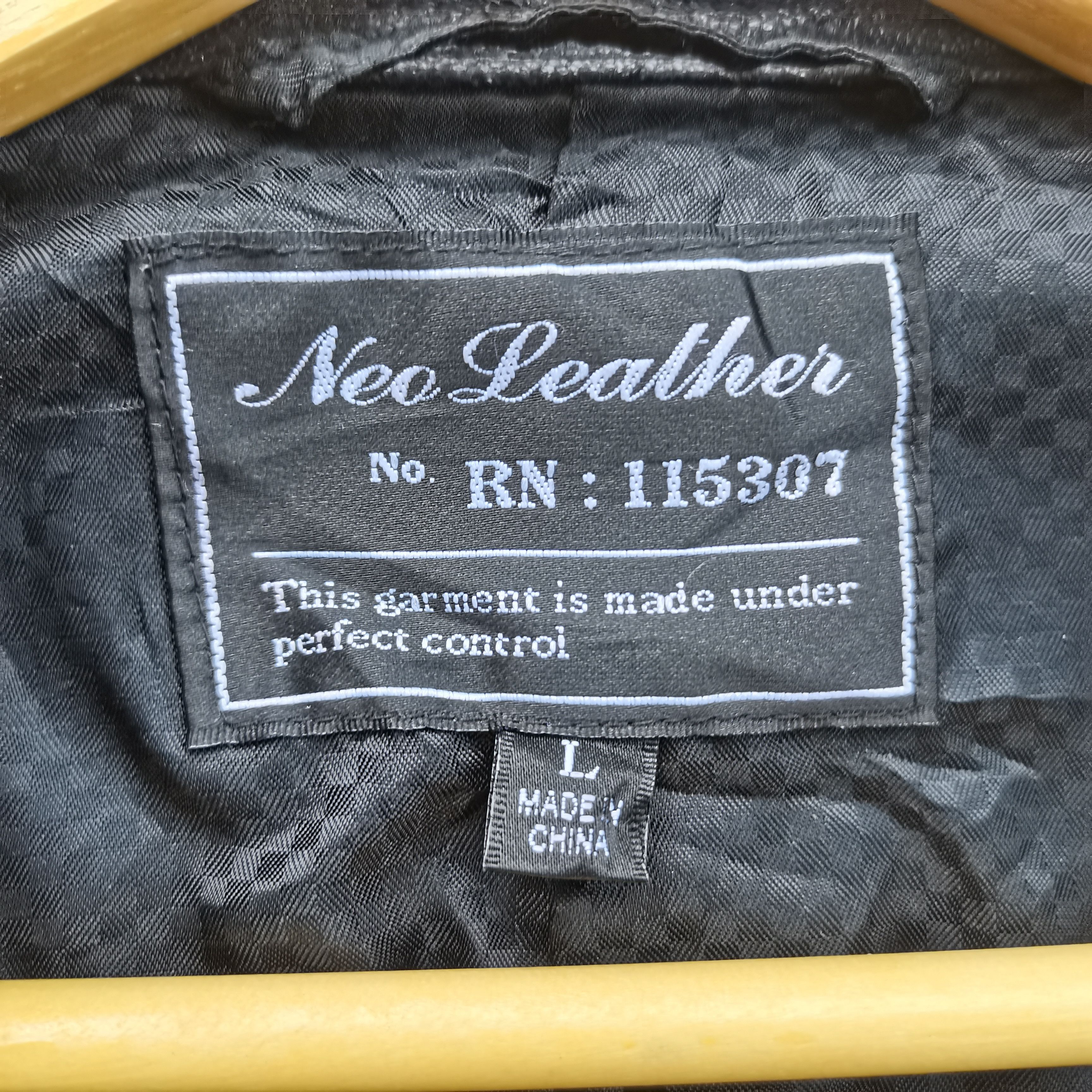 Japanese Brand Archive🔥 Vintage Neo Leather X UNIQLO Biker Leather Jacket Size US L / EU 52-54 / 3 - 15 Thumbnail