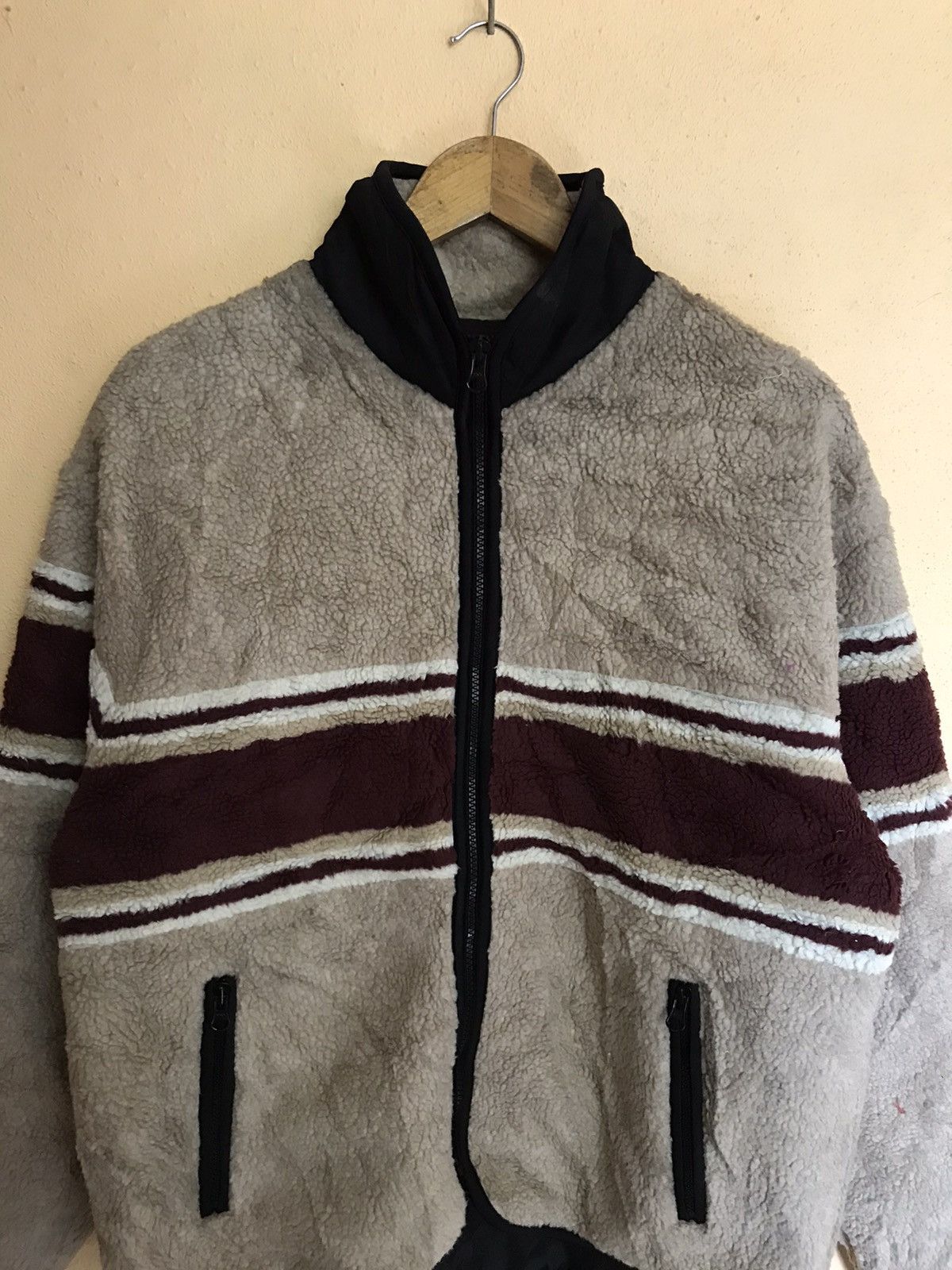 Japanese Brand × Uniqlo × Vintage VINTAGE UNIQLO FLEECE NICE DESIGN Size US M / EU 48-50 / 2 - 4 Thumbnail