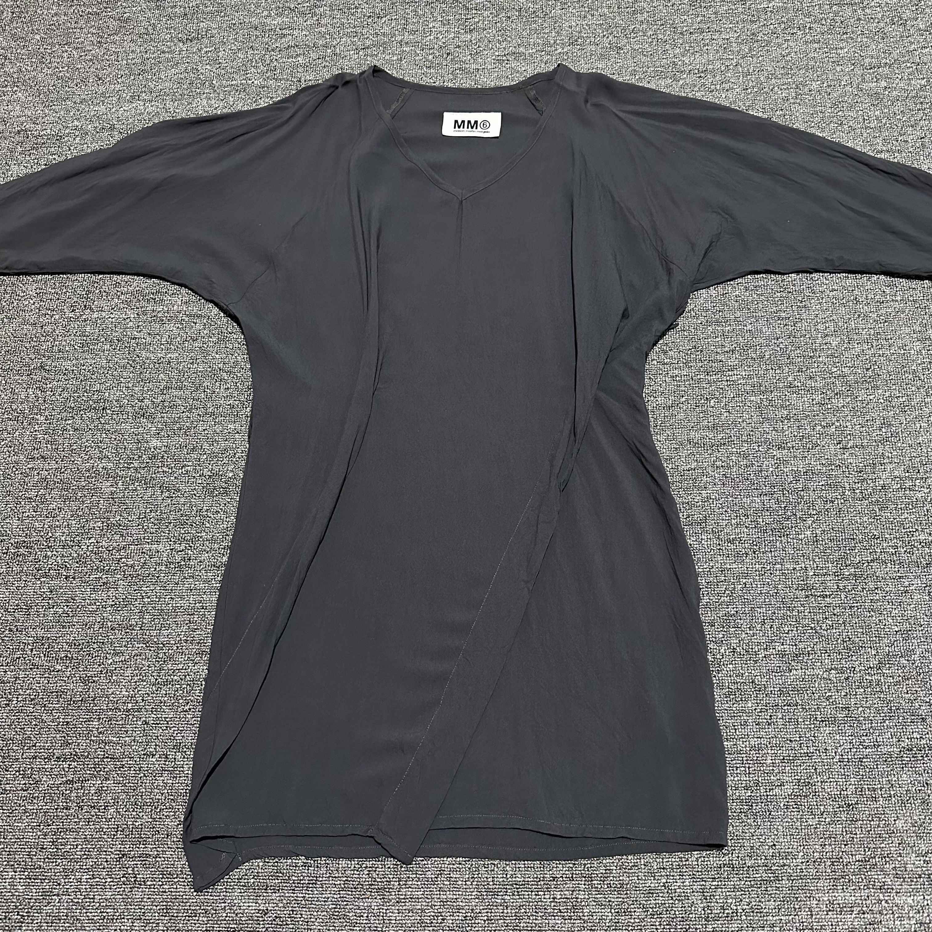 Maison Margiela Maison Martin Margiela V Neck Size M / US 6-8 / IT 42-44 - 2 Thumbnail