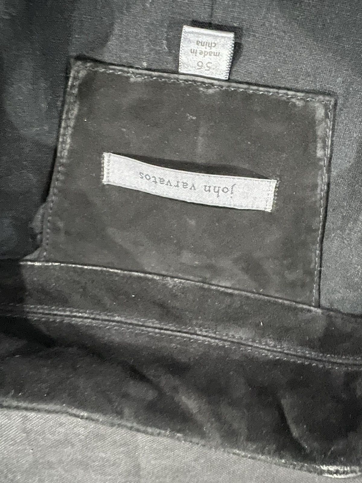 John Varvatos John varvatos multi pin suede jacket. 56/46/XL. $2250 Size US XL / EU 56 / 4 - 2 Thumbnail