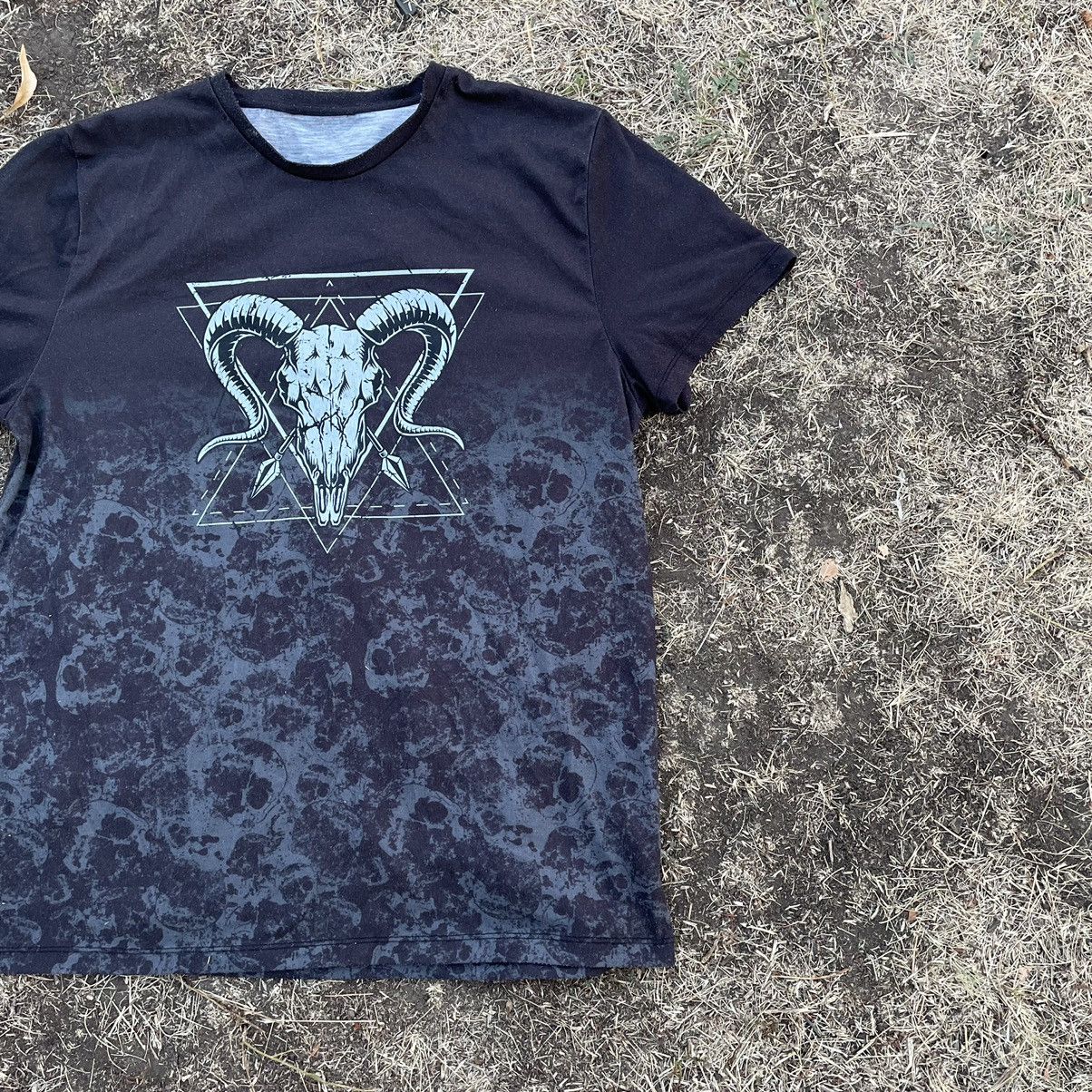 Vintage Vintage Y2K Sun Faded Occult Graphic Tee Grunge Black Slim M Size US M / EU 48-50 / 2 - 2 Thumbnail