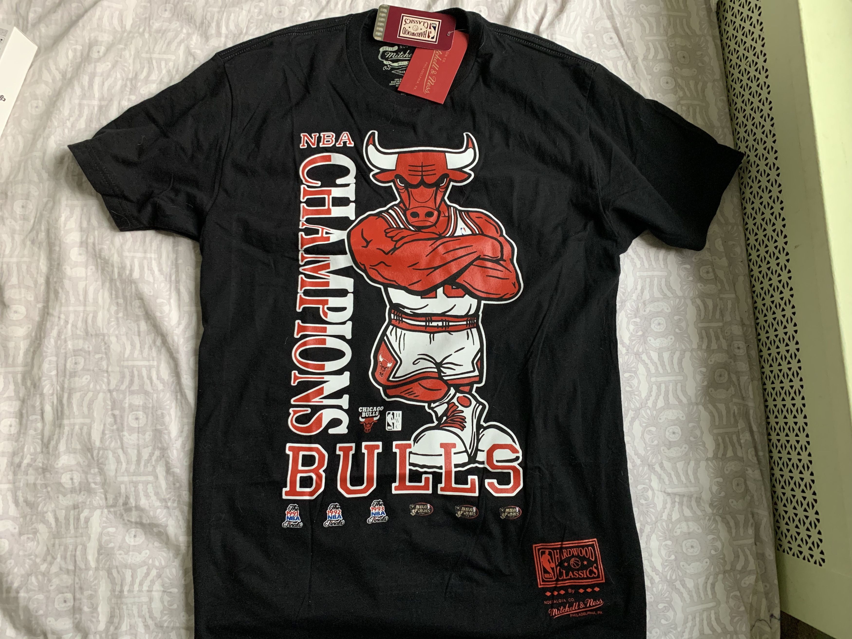 Mitchell & Ness × NBA Mitchell & Ness Chicago Bulls Last Dance Tee Shirt Size US L / EU 52-54 / 3 - 1 Thumbnail