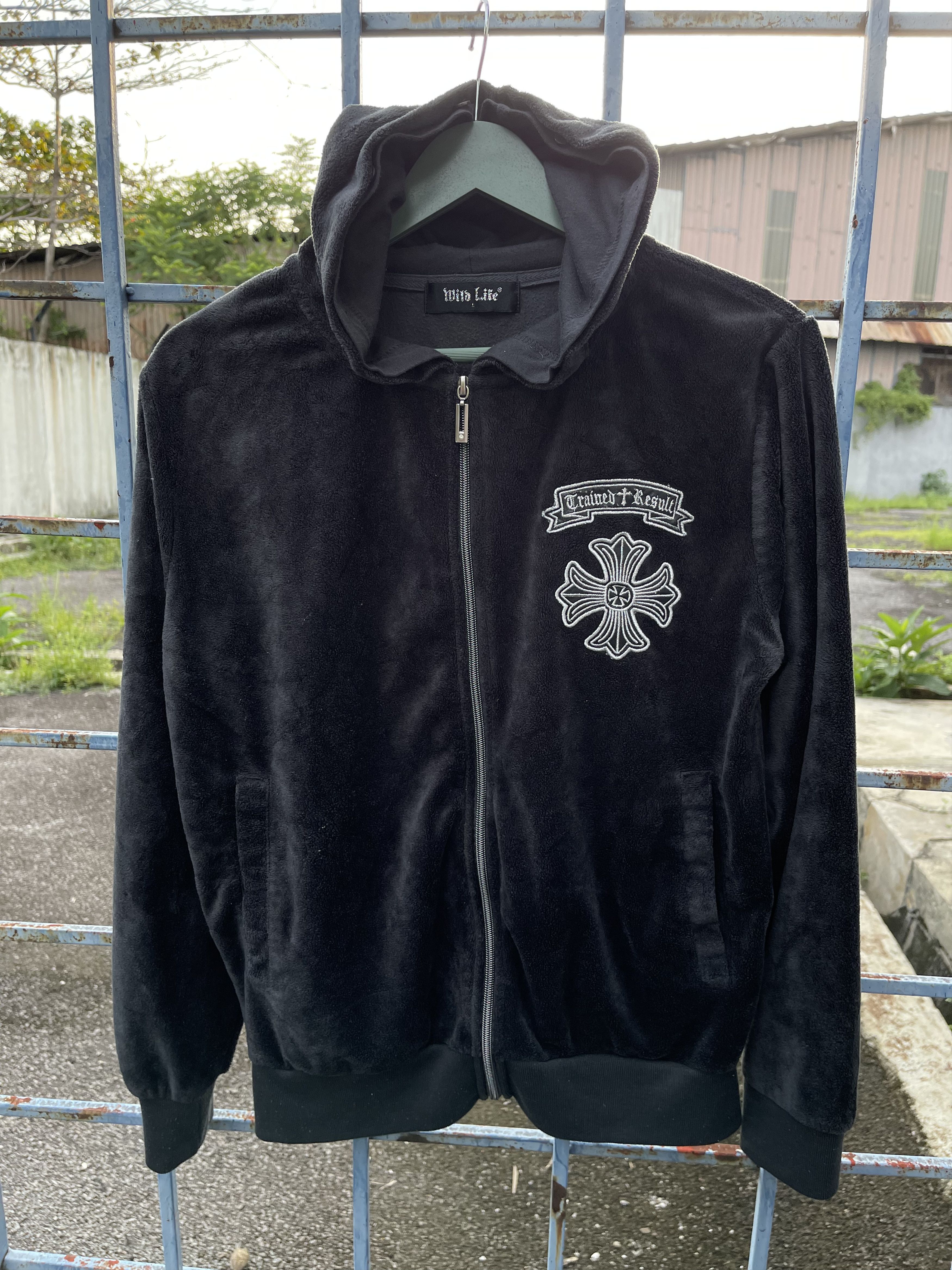 Japanese Brand × Vintage Vintage Mild Life Velvet Big Logo Tattoo Style Jacket Size US S / EU 44-46 / 1 - 1 Thumbnail