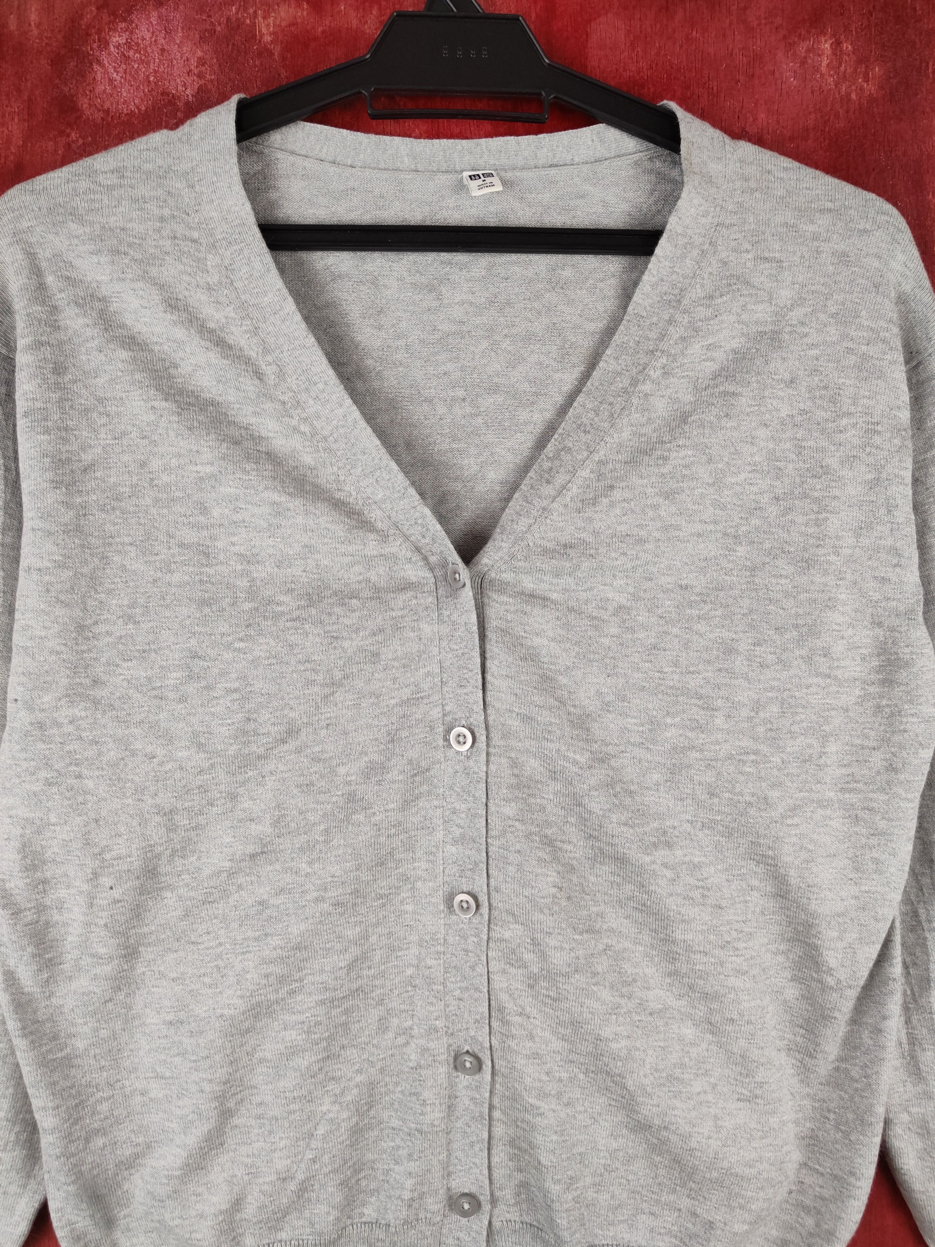 Japanese Brand × Uniqlo Uniqlo Gray Cardigan thin knitwear japan #S918 Size M / US 6-8 / IT 42-44 - 2 Thumbnail