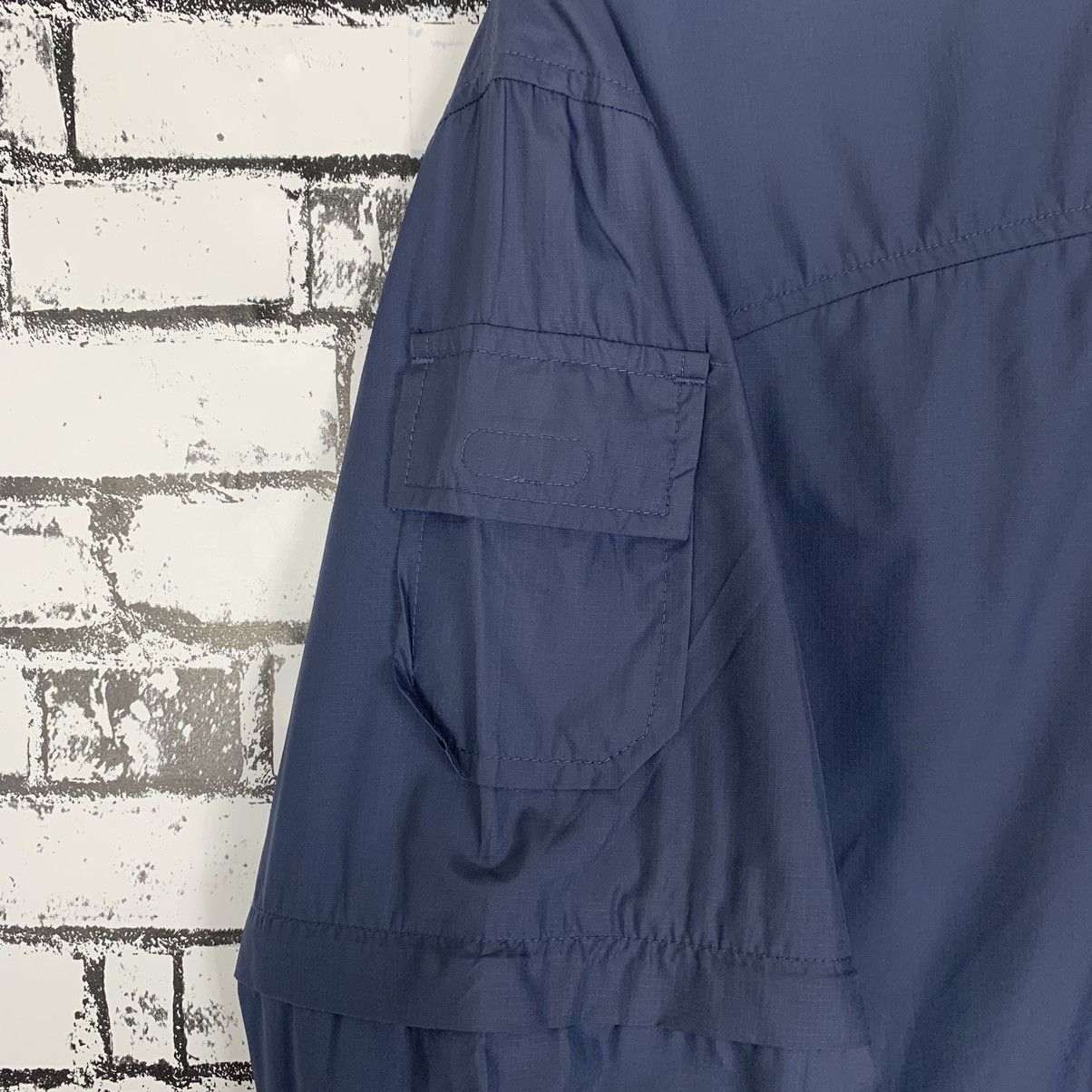 Nike Nike ACG Lightweight Shirt Size US L / EU 52-54 / 3 - 8 Thumbnail