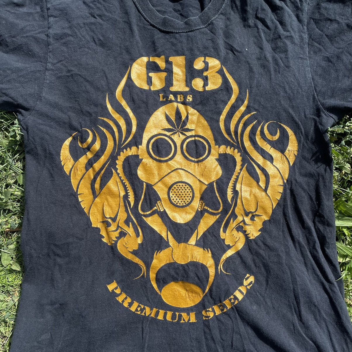 Vintage Vintage Y2K Graphic Tee Skull Devil Vamp Dark Streetwear L Size US L / EU 52-54 / 3 - 4 Thumbnail