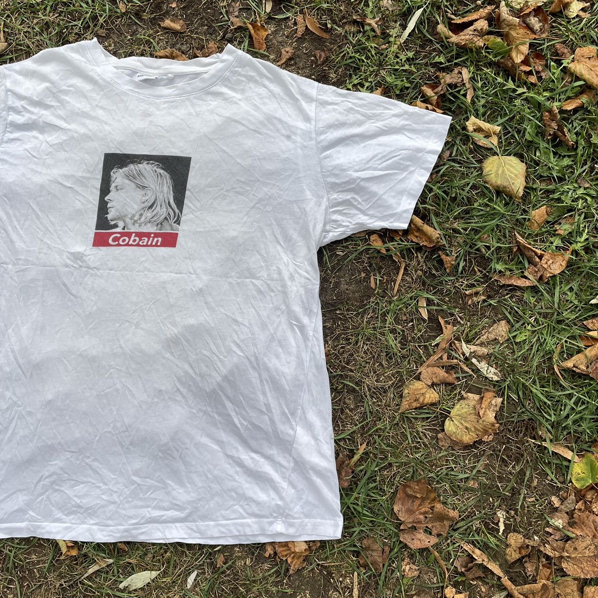Vintage Vintage 90s Kurt Cobain Nirvana Graphic Tee Grunge Baggy L Size US L / EU 52-54 / 3 - 3 Thumbnail