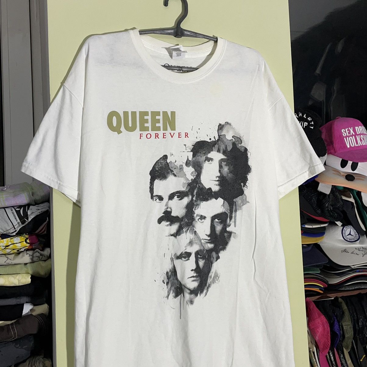 Vintage Vintage Queen Band Tee Sun Faded Graphic Print Grunge XL Size US XL / EU 56 / 4 - 2 Thumbnail