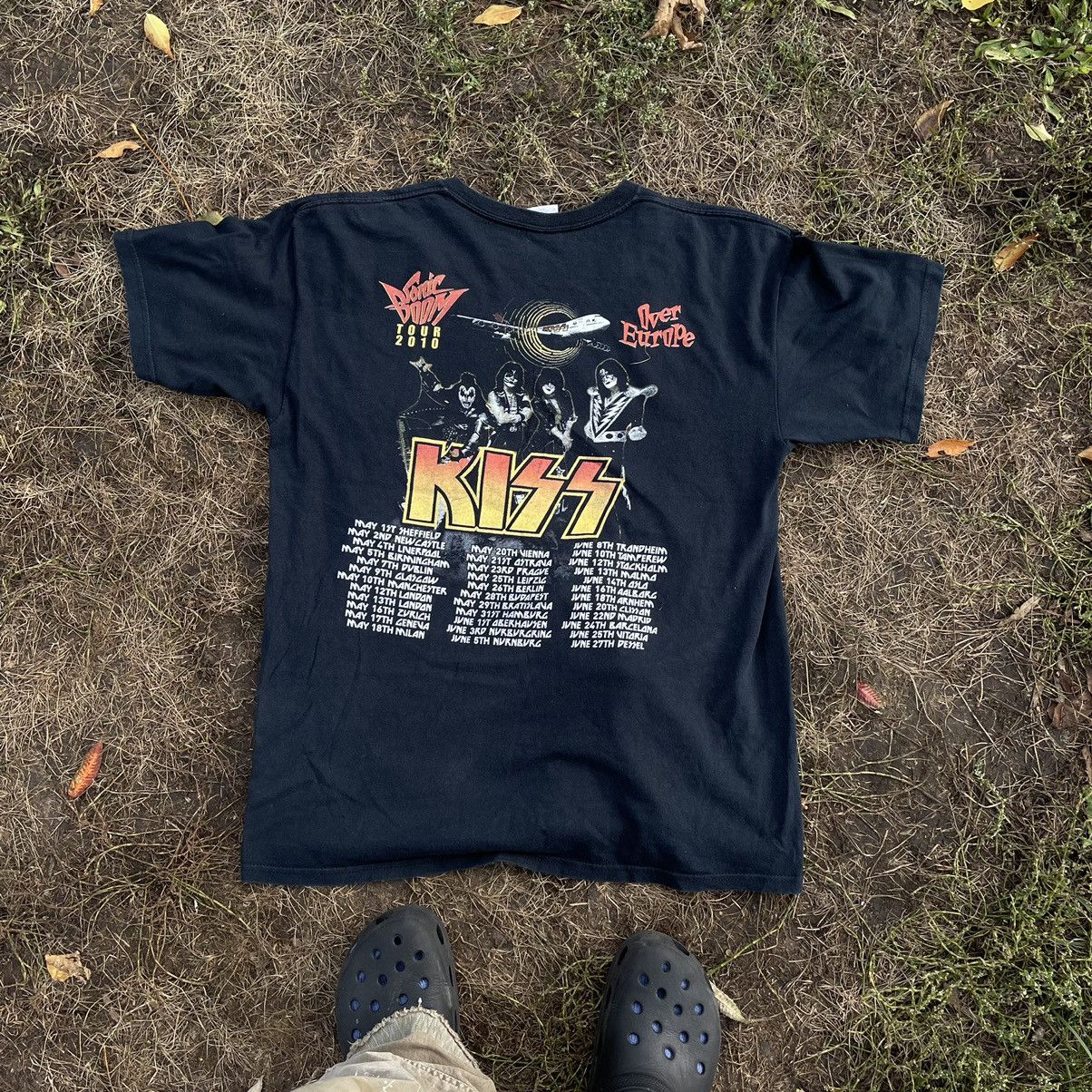 Vintage Vintage Y2K Kiss Band Graphic Tee Sun Faded Grunge Cropped L Size US L / EU 52-54 / 3 - 5 Thumbnail