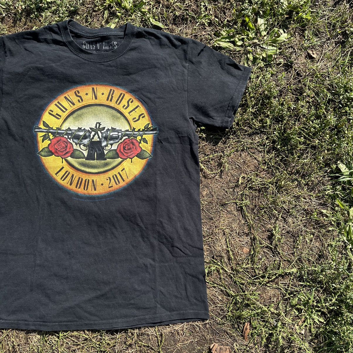 Vintage Vintage 90s Guns N Roses Tour Band Tee Sun Faded Relaxed XL Size US XL / EU 56 / 4 - 3 Thumbnail
