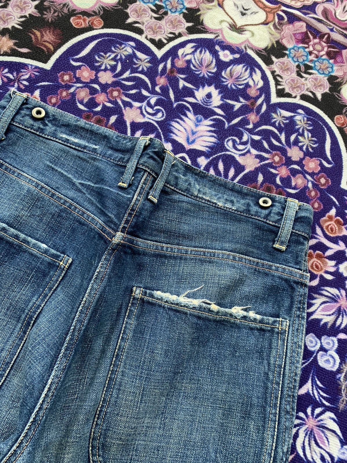 Japanese Brand Vintage Japanese Brand Distresed Carpenter Denim Size US 31 - 11 Thumbnail
