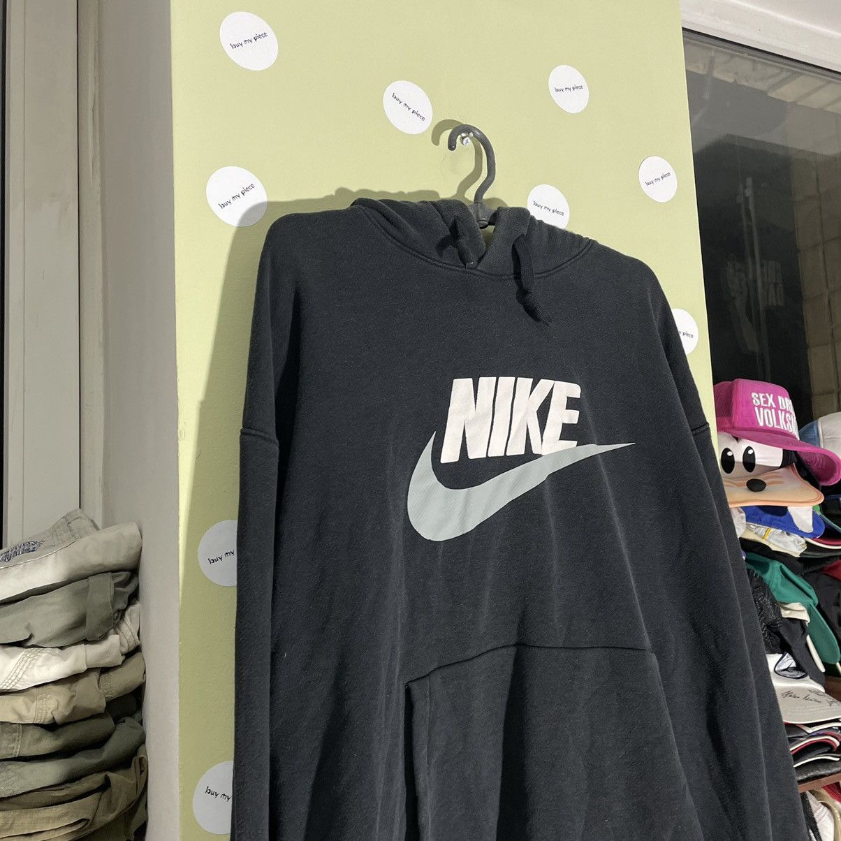 Vintage Vintage Nike Swoosh Hoodie Faded Black Oversized Streetwear Size US XL / EU 56 / 4 - 4 Thumbnail
