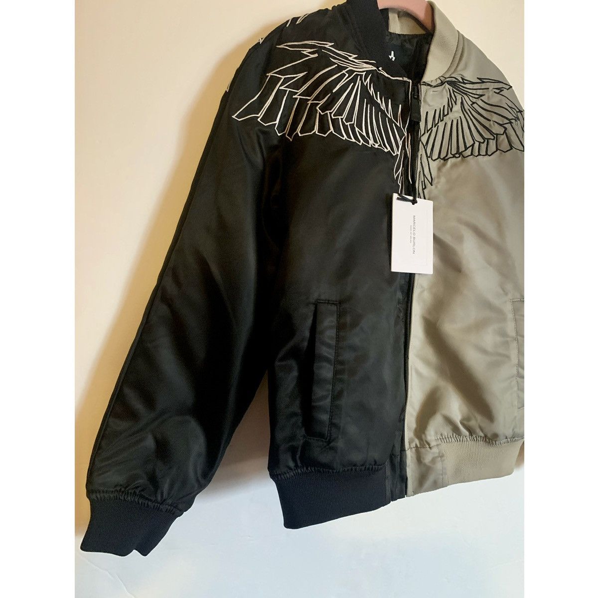 Marcelo Burlon MARCELO BURLON KIDS WINGS BOMBER JACKET Size US XXS / EU 40 - 8 Thumbnail