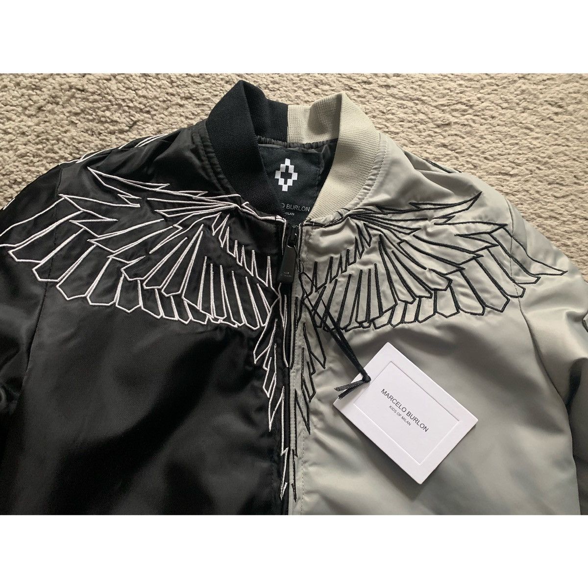 Marcelo Burlon MARCELO BURLON KIDS WINGS BOMBER JACKET Size US XXS / EU 40 - 13 Thumbnail
