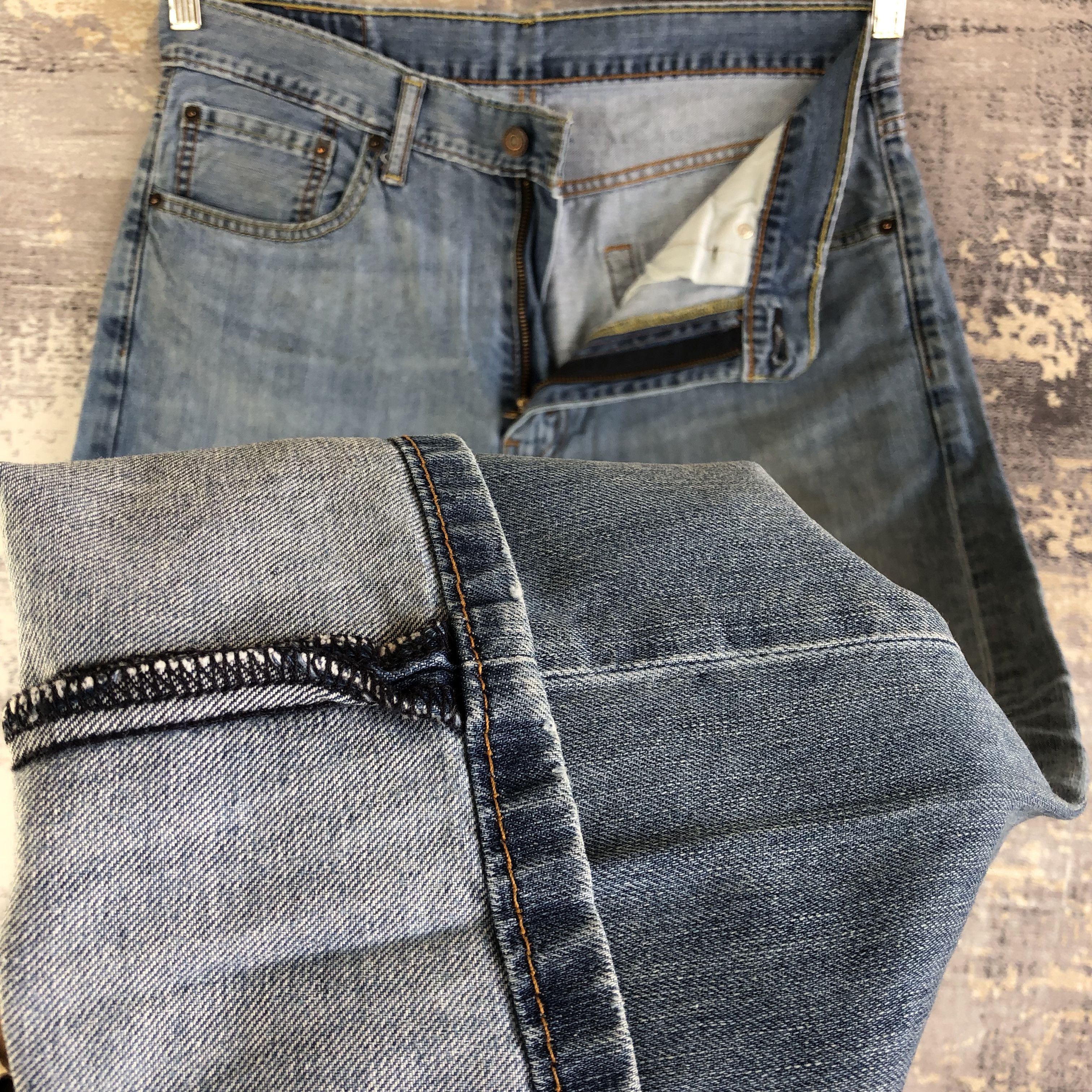 Levi's × Vintage Vintage Levis Sun Faded Jeans Levi's Light Wash Denim Size US 32 / EU 48 - 8 Thumbnail