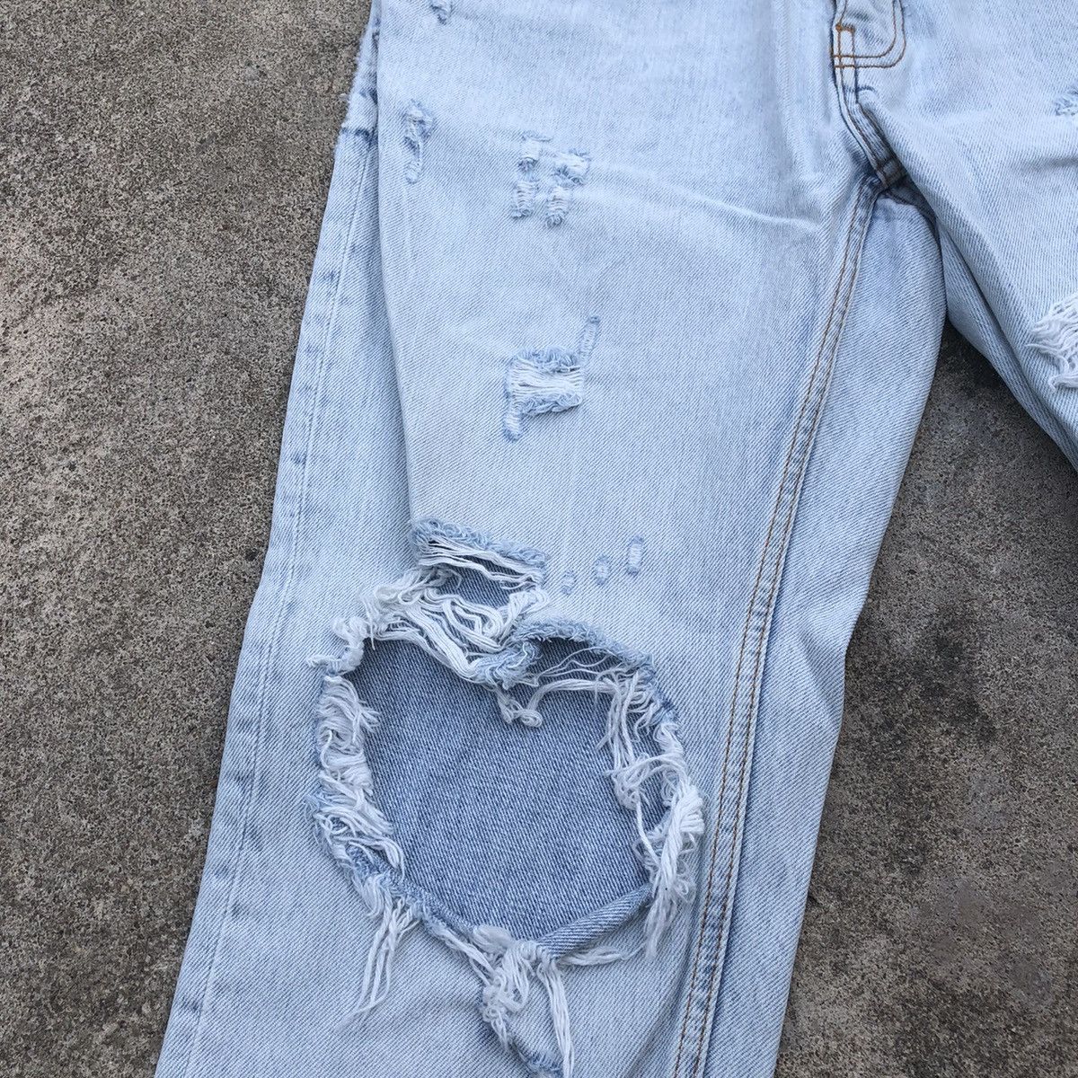Zara 🔥Trash🔥ZARA Stoned Wash Rips Distress Denim Jeans Size US 32 / EU 48 - 10 Thumbnail