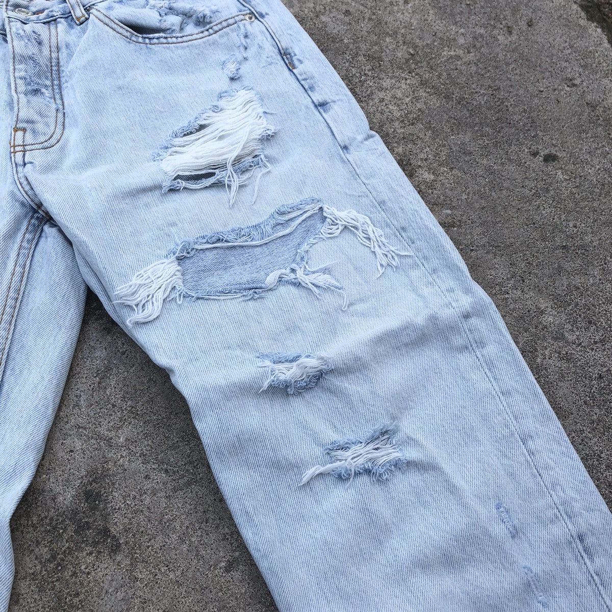 Zara 🔥Trash🔥ZARA Stoned Wash Rips Distress Denim Jeans Size US 32 / EU 48 - 11 Thumbnail