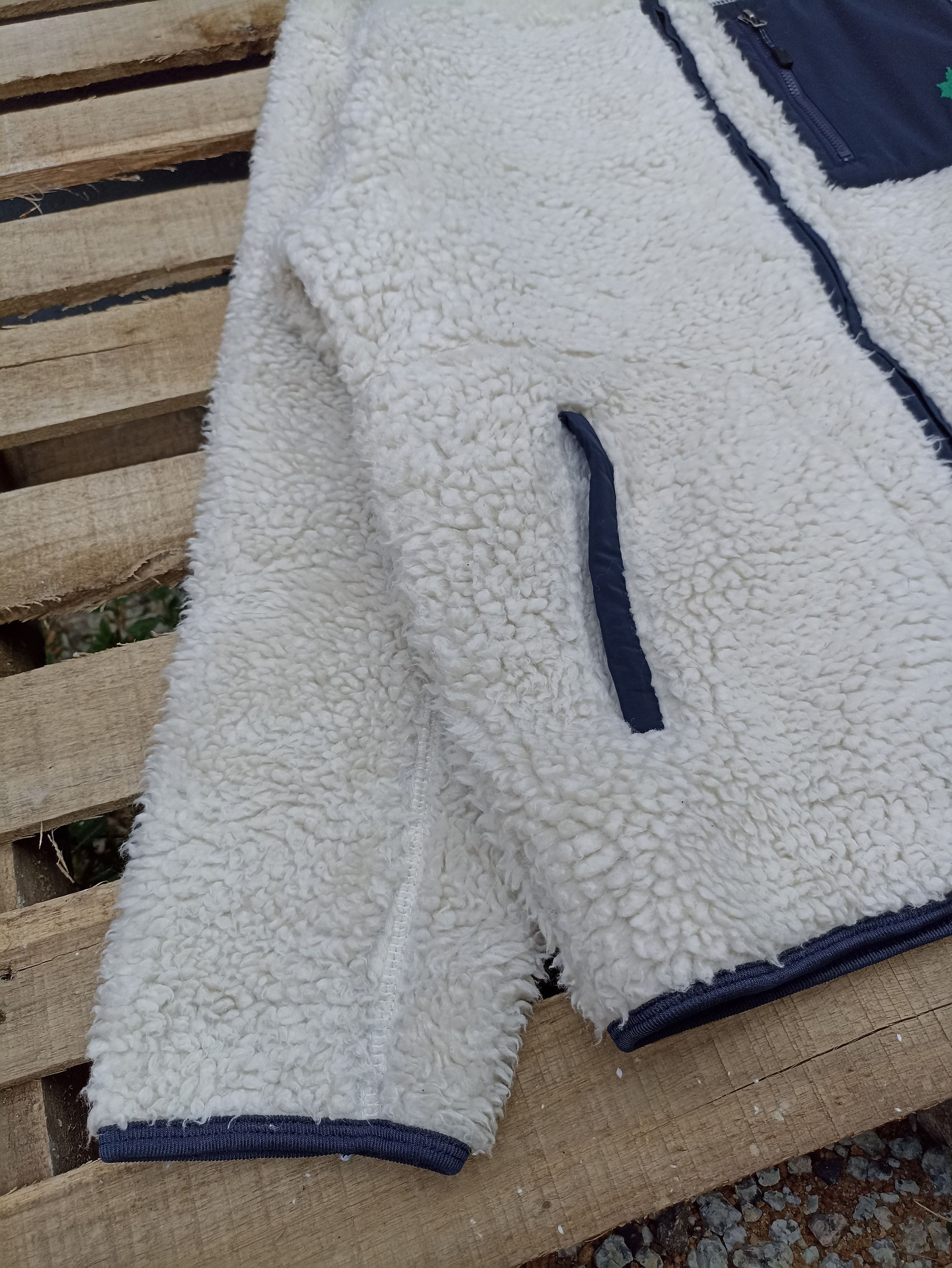 Japanese Brand Logos Days Sherpa Bulky Fleece Size US L / EU 52-54 / 3 - 3 Thumbnail