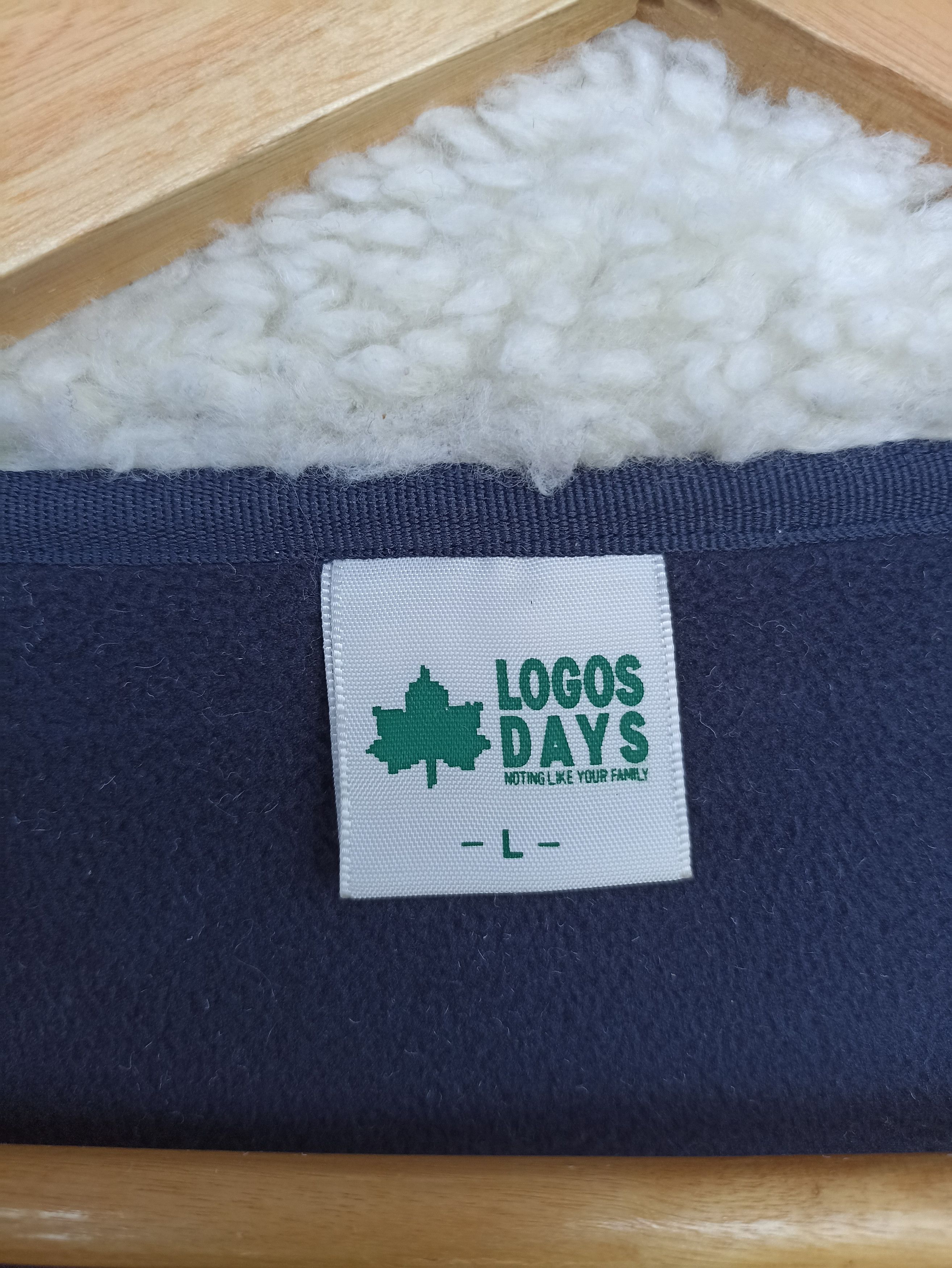 Japanese Brand Logos Days Sherpa Bulky Fleece Size US L / EU 52-54 / 3 - 7 Thumbnail