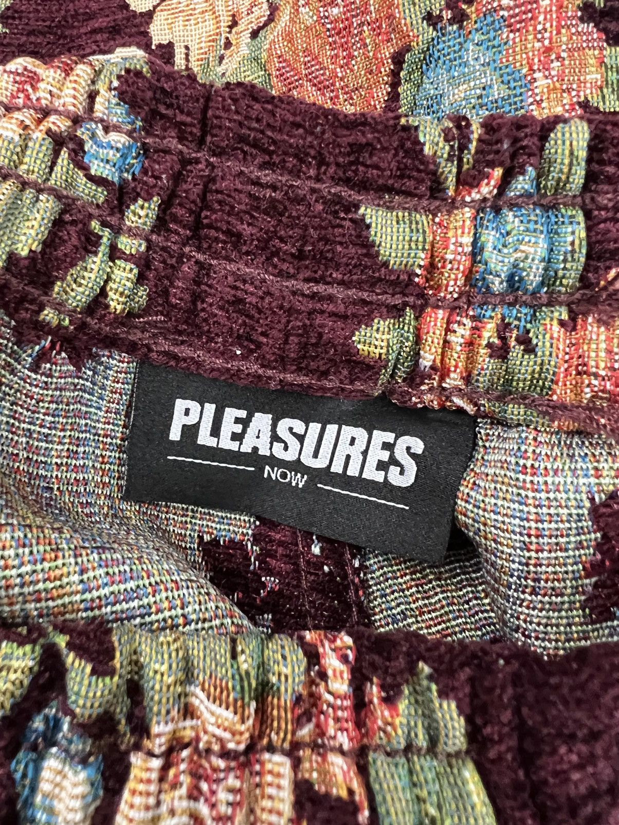 Pleasures Pleasures Floral Embroidered Burgundy Shorts Sz. XL Flower Size US 34 / EU 50 - 4 Thumbnail