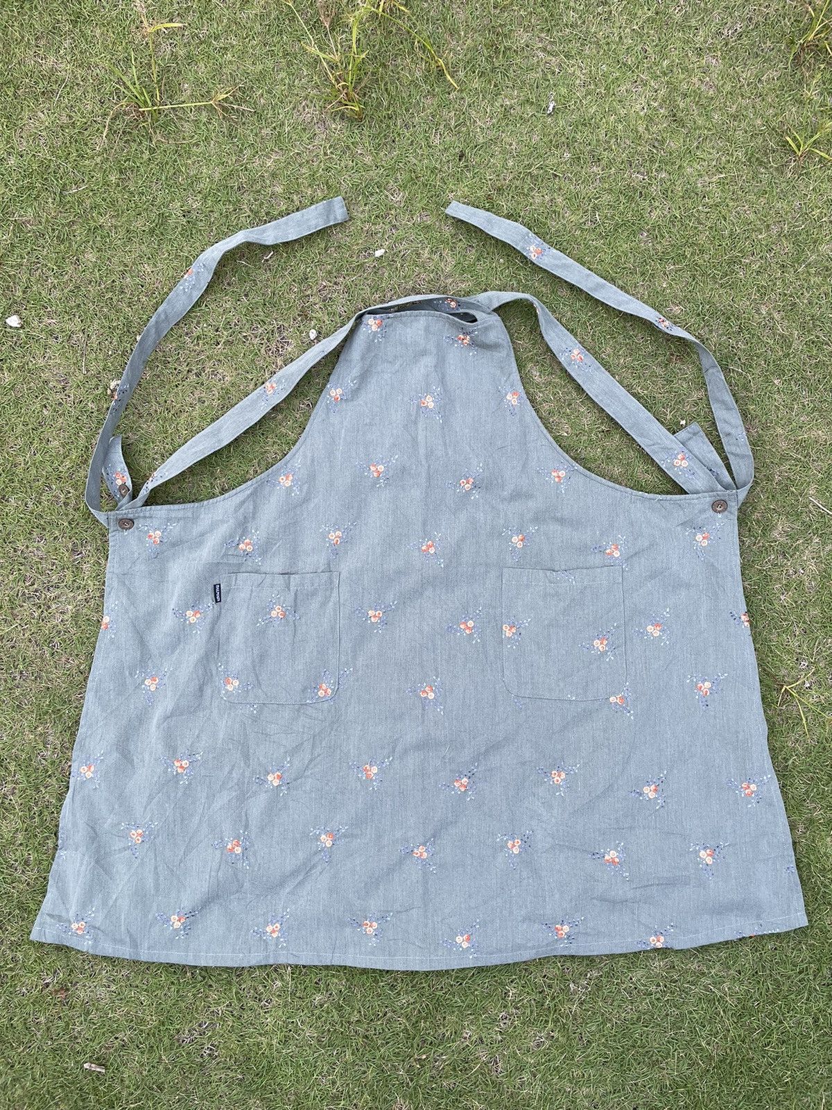 Balmain 🔥Balmain Paris Embroidery Floral Apron🔥 Size ONE SIZE - 1 Thumbnail