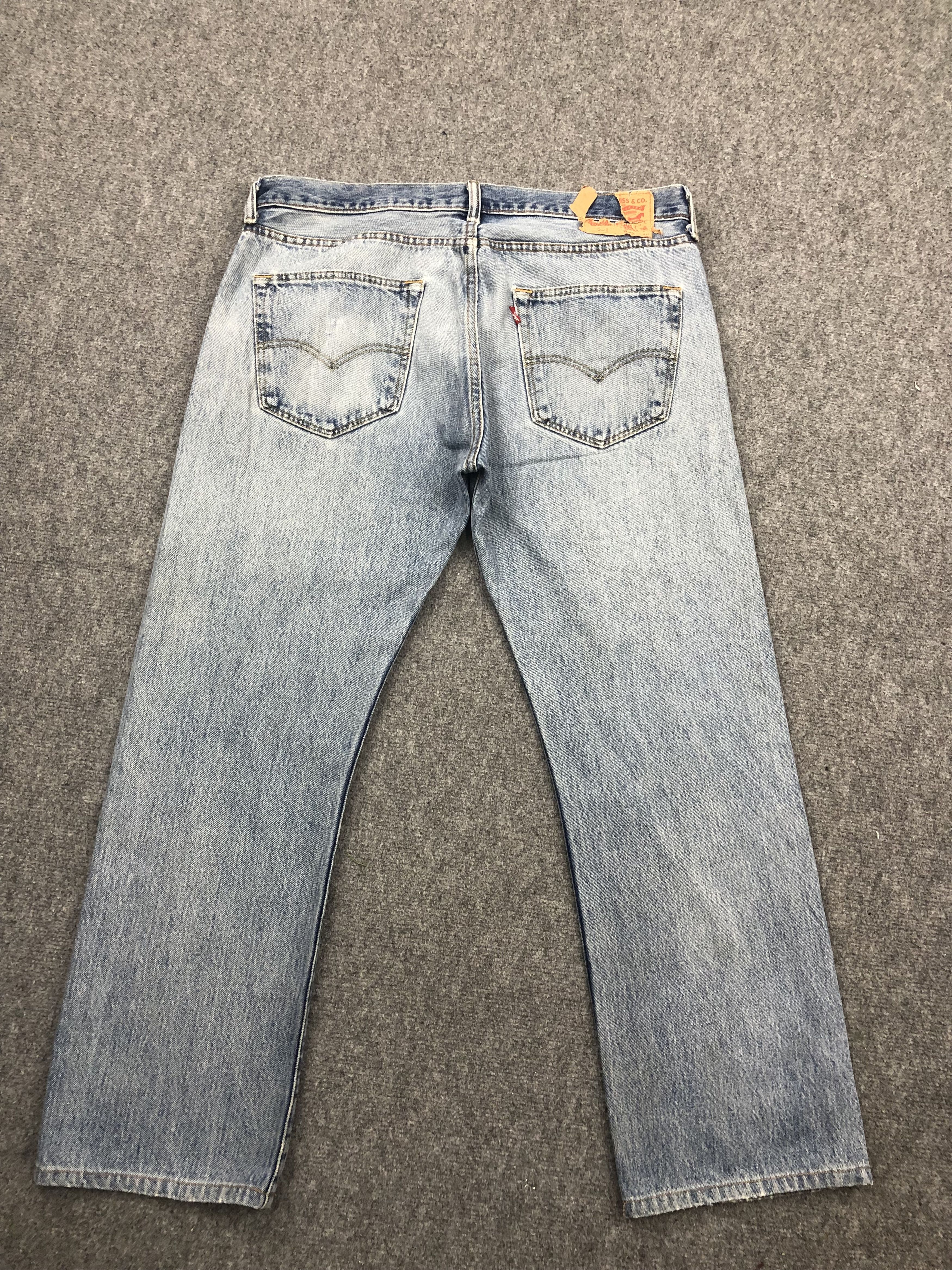 Levi's × Vintage Vintage Levis 501 Faded Blue Jeans Size US 37 - 3 Thumbnail