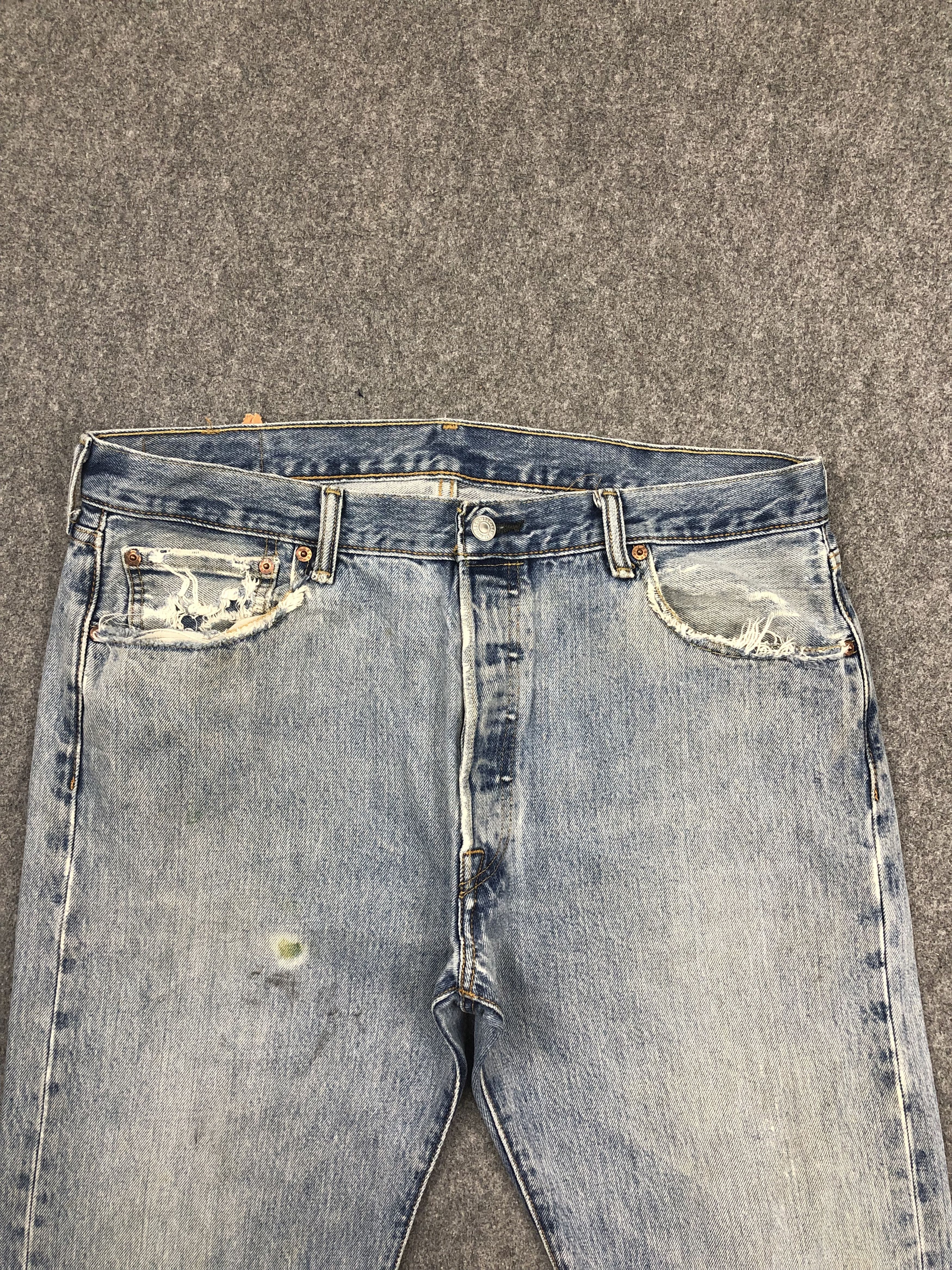 Levi's × Vintage Vintage Levis 501 Faded Blue Jeans Size US 37 - 2 Thumbnail