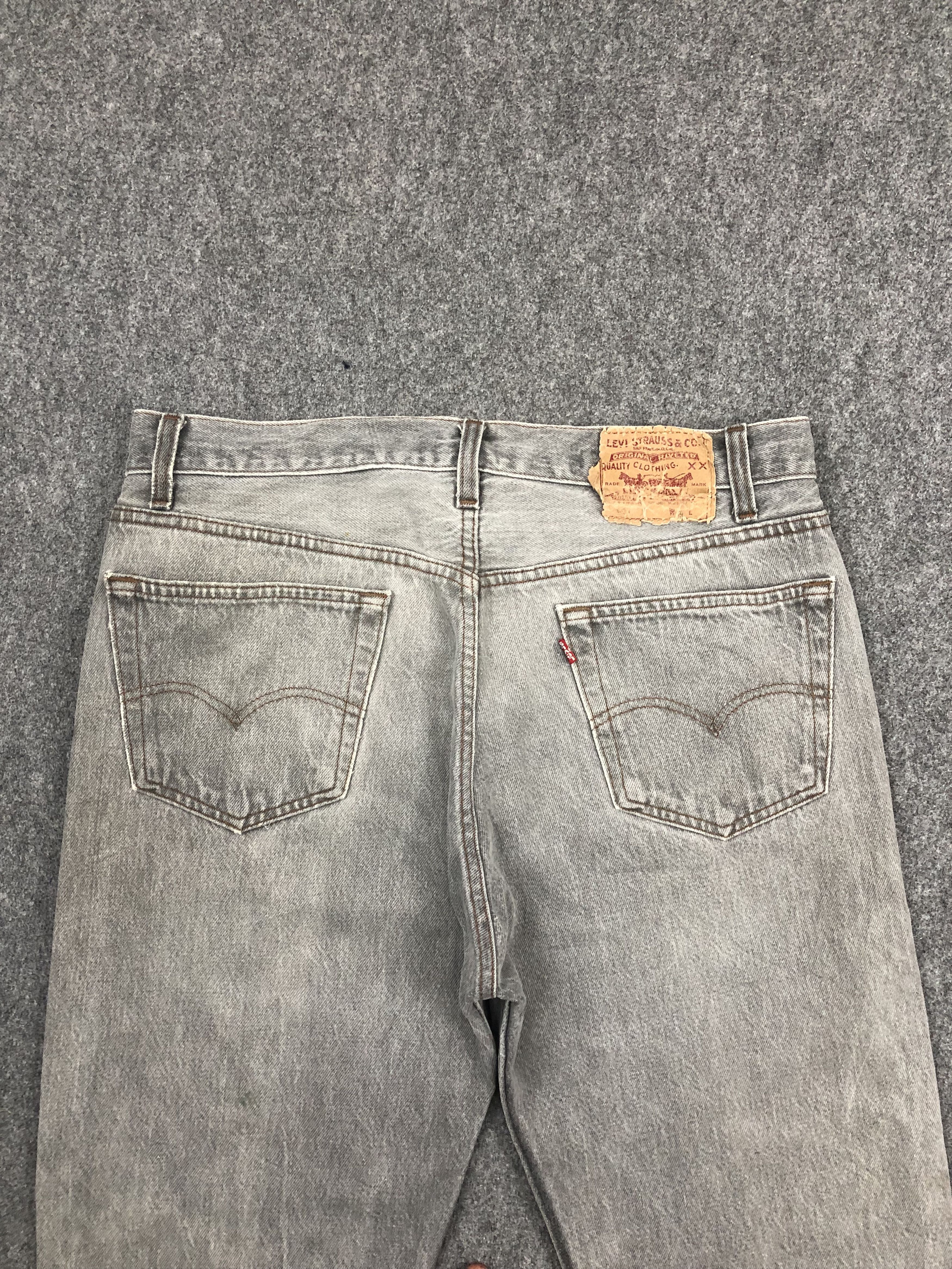 Levi's × Vintage Vintage 90s Distressed Levis 501 Faded Black Jeans Size US 34 / EU 50 - 4 Thumbnail
