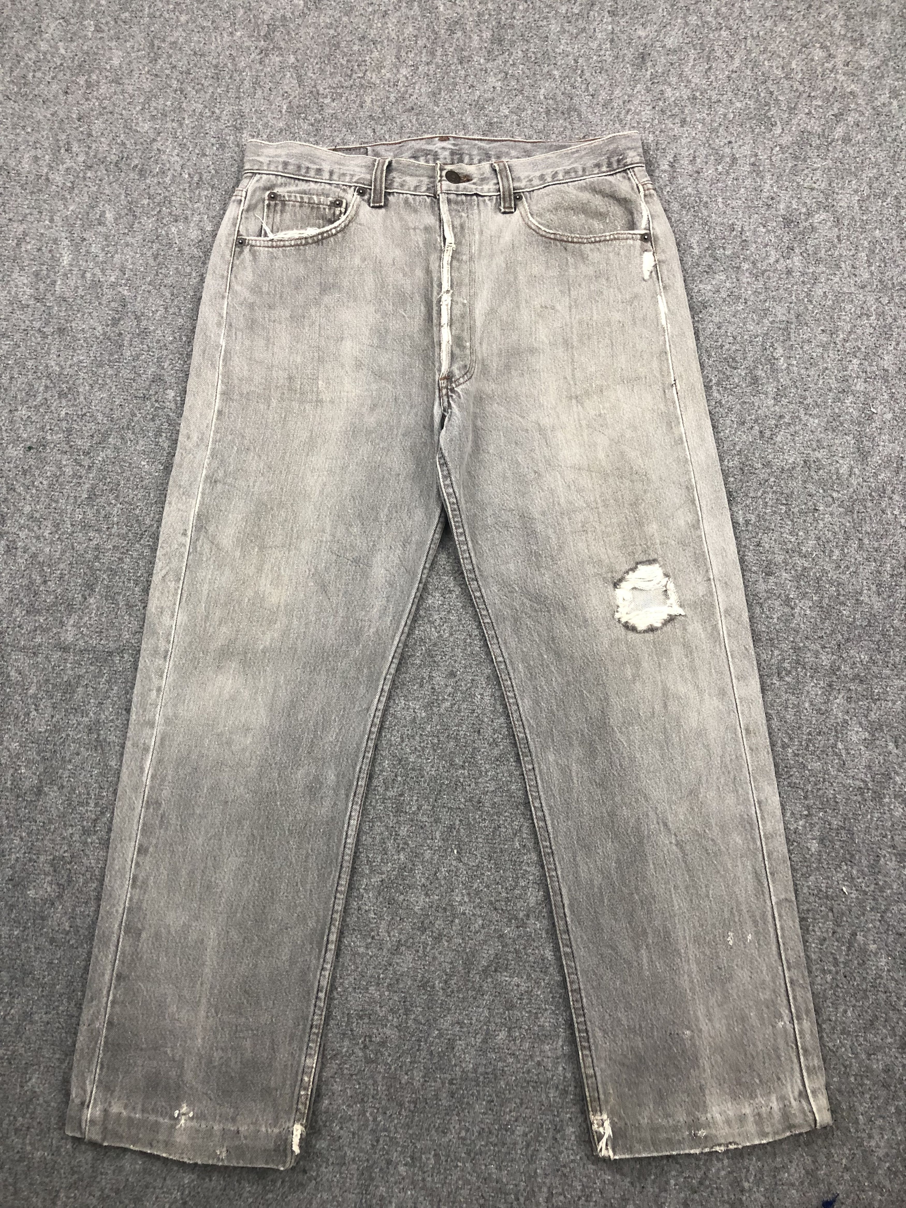 Levi's × Vintage Vintage 90s Distressed Levis 501 Faded Black Jeans Size US 34 / EU 50 - 1 Thumbnail