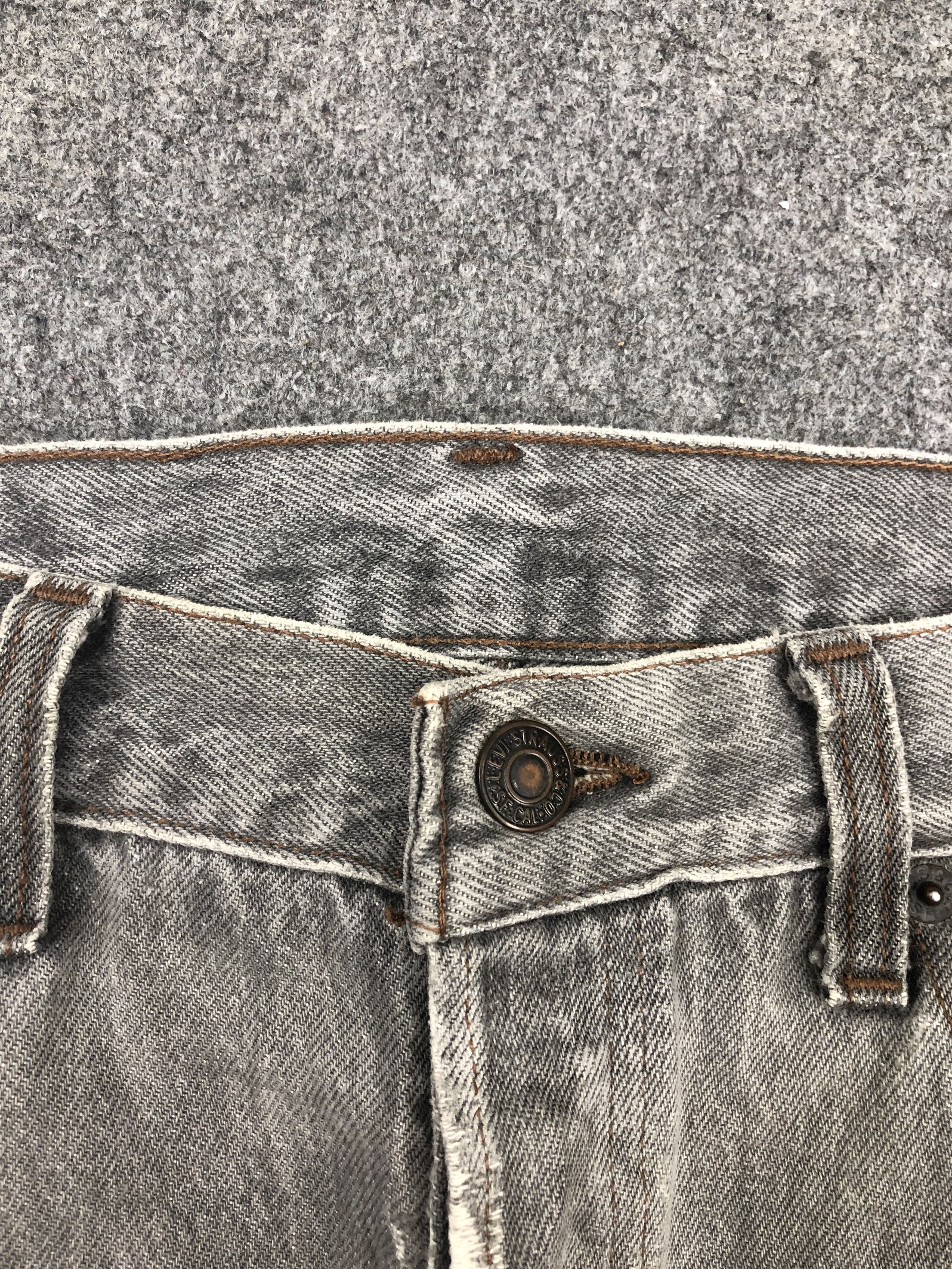 Levi's × Vintage Vintage 90s Distressed Levis 501 Faded Black Jeans Size US 34 / EU 50 - 11 Thumbnail
